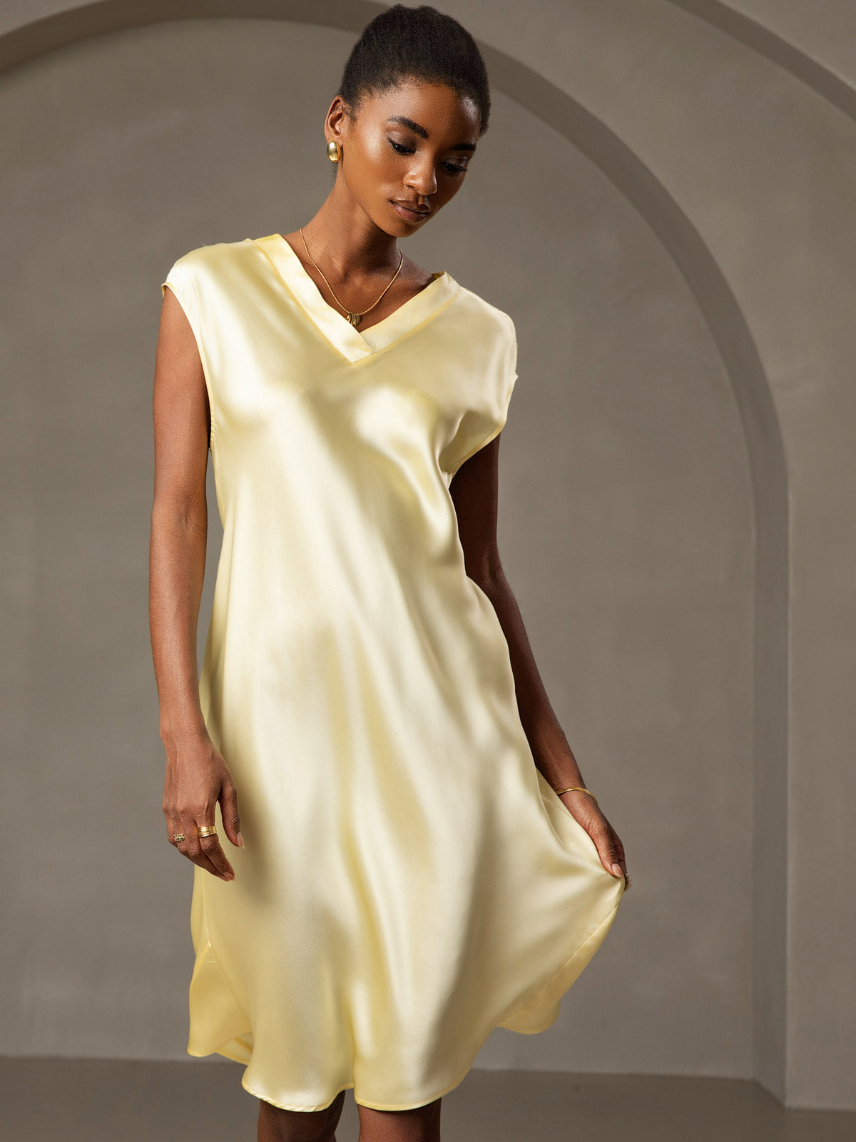 [Yellow] SilkSilky-AU Pure Silk Sleeveless V Neck Nightgown 003