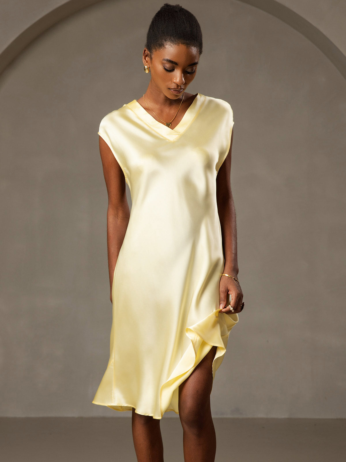[Yellow] SilkSilky-AU Pure Silk Sleeveless V Neck Nightgown 005