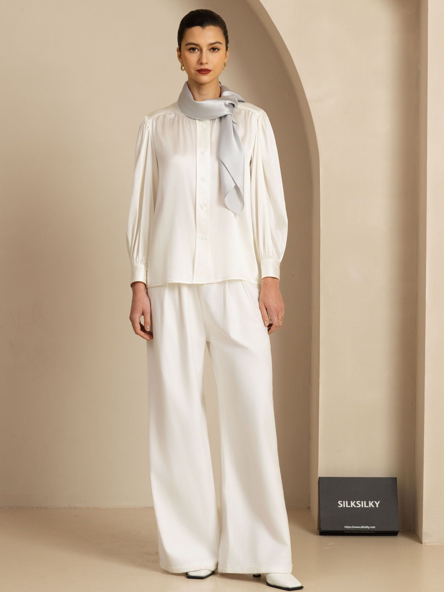 [LightGray] SilkSilky-AU Pure Silk Scarf 004