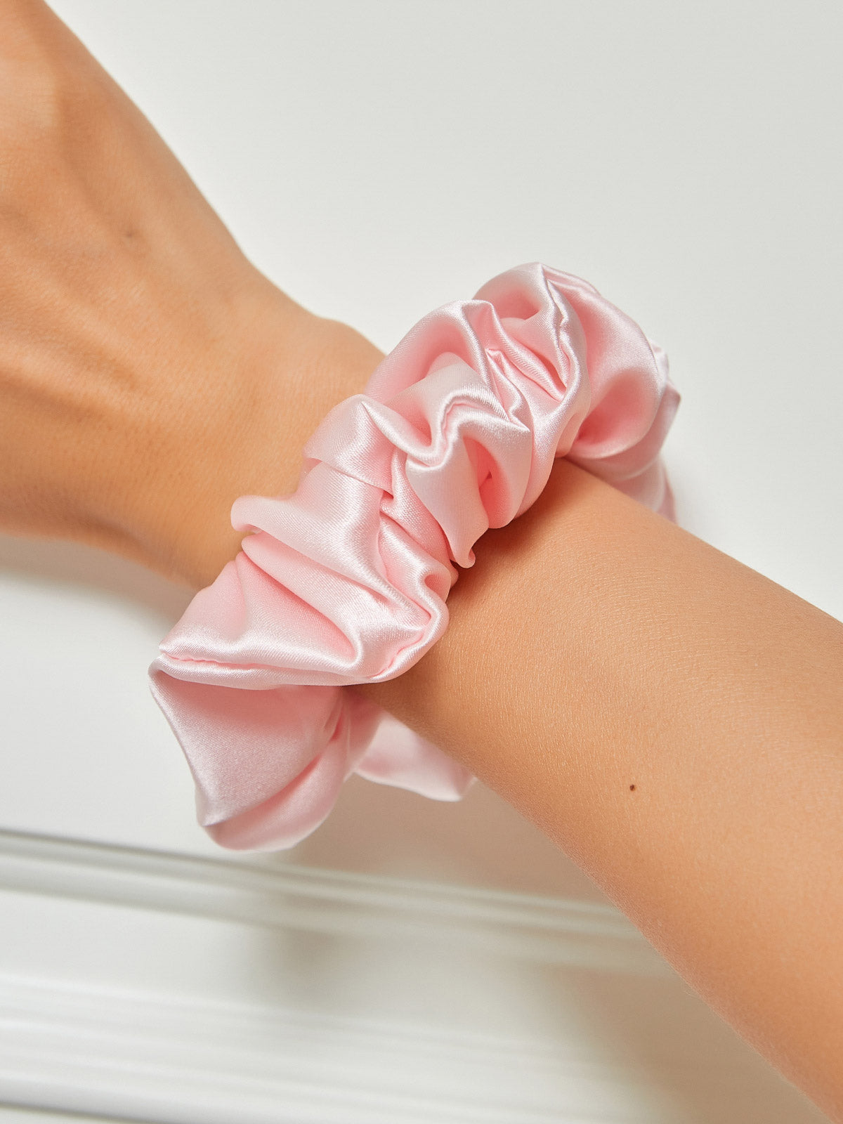 SilkSilky-AU 19Momme Pure Silk Scrunchie LightPink 001