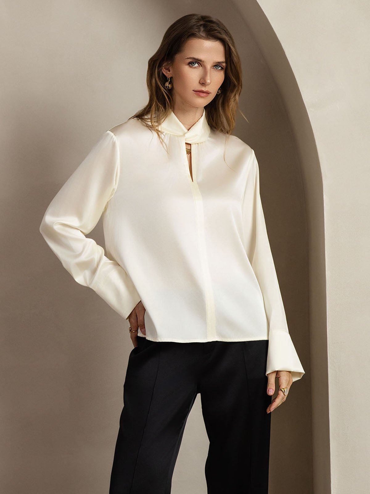 [Ivory] SilkSilky-AU 19Momme Silk Keyhole Neck Women's Shirt 008