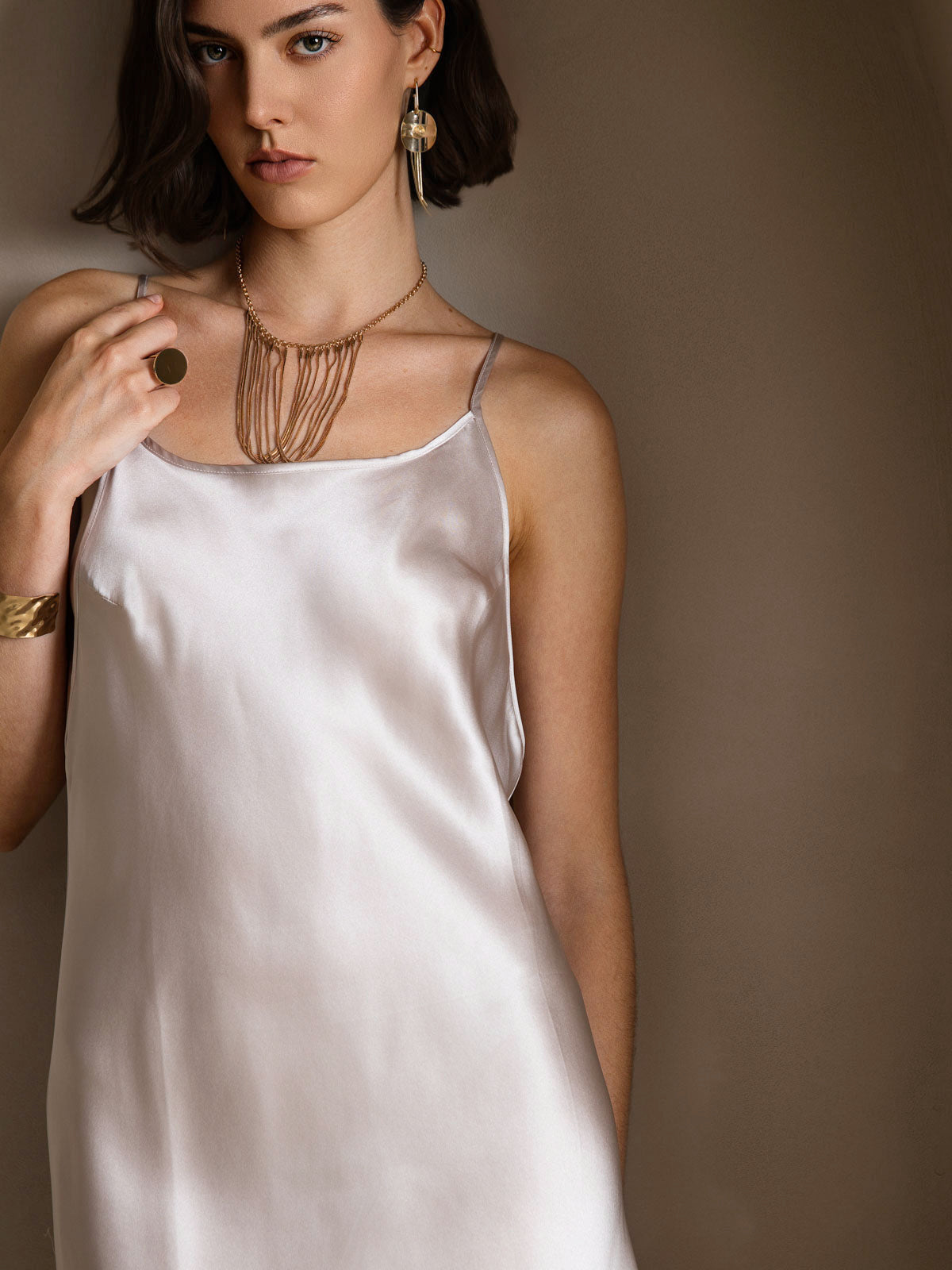[Beige] SilkSilky-AU Pure Silk Round Neck Dress 005