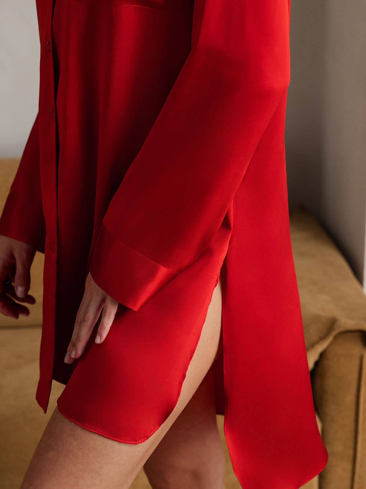 [Red] SilkSilky-AU Pure Silk Lapel Collar Nightgown 005