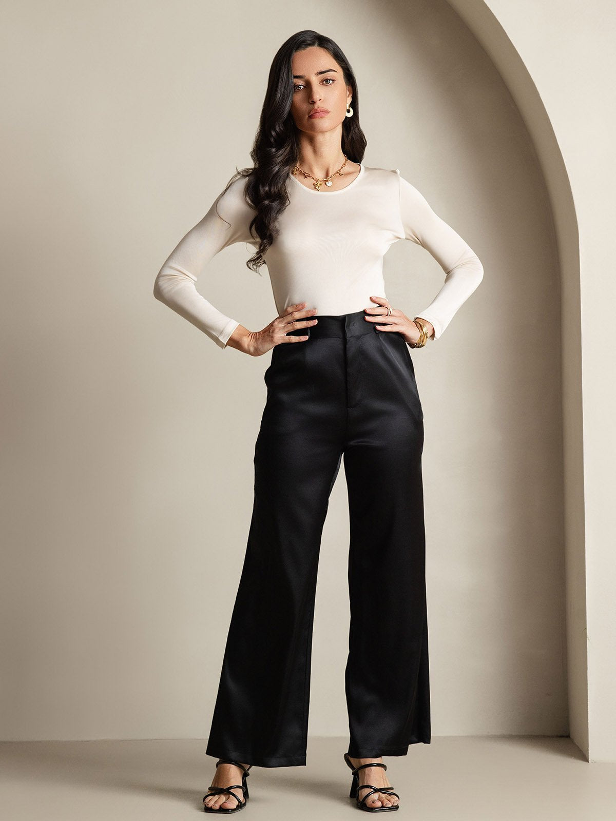 [Beige] SilkSilky-AU Silk Round Neck Women's T-Shirt 008,