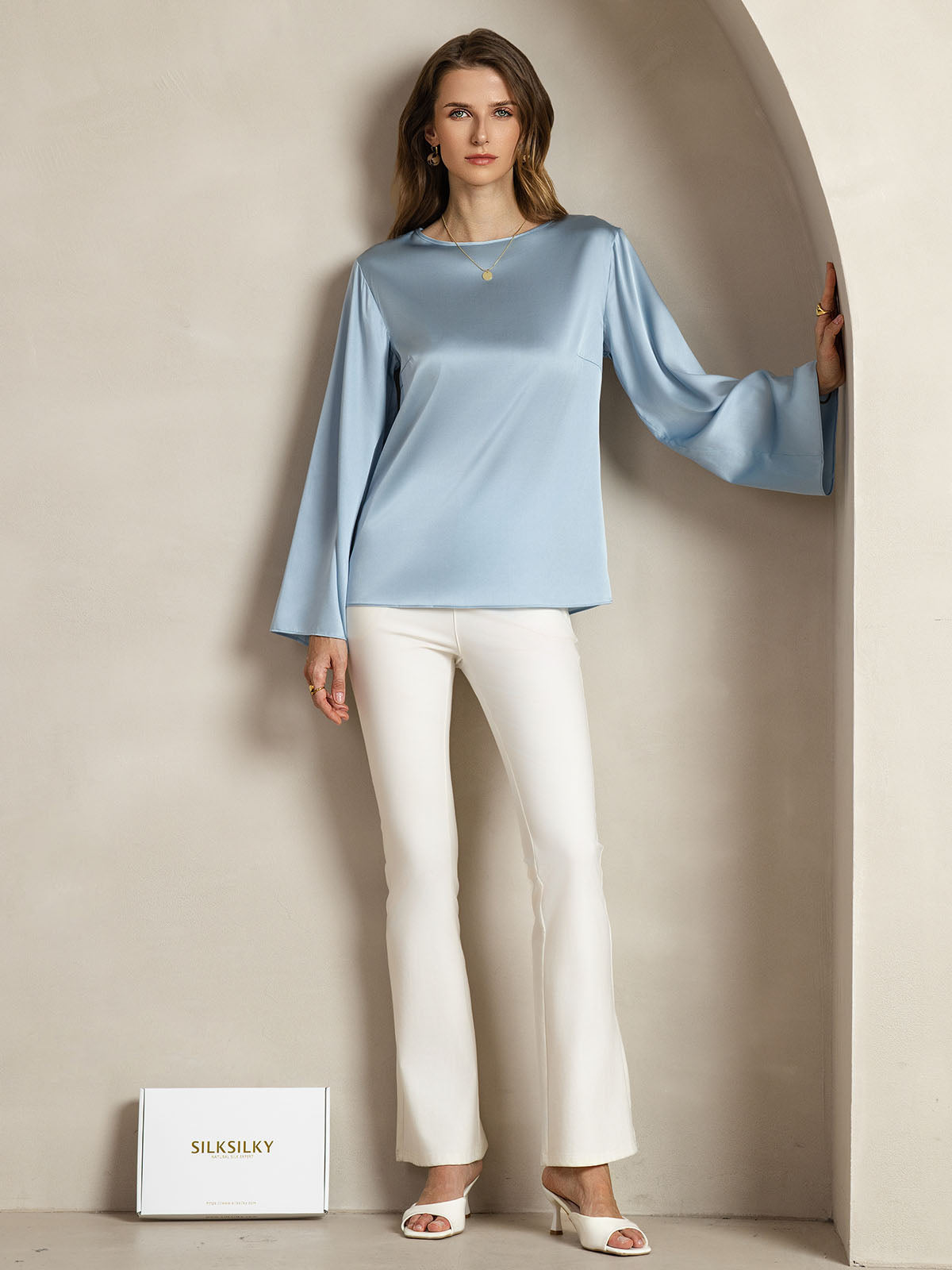 [Grayish Blue] SilkSilky-AU 19Momme Silk Round Neck Women's T-Shirt 003