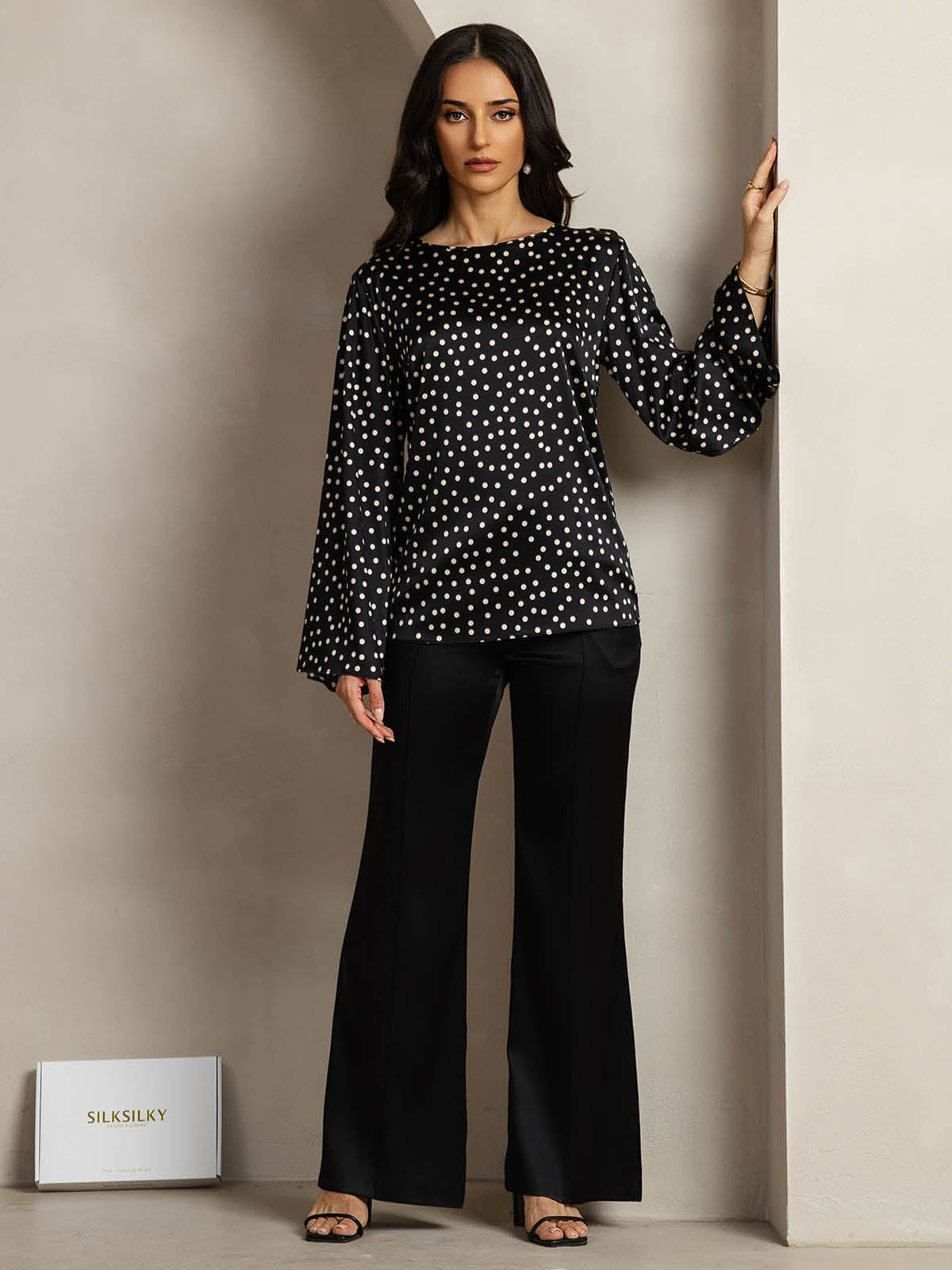 [Polka Dot] SilkSilky-AU 19Momme Silk Round Neck Women's T-Shirt 003