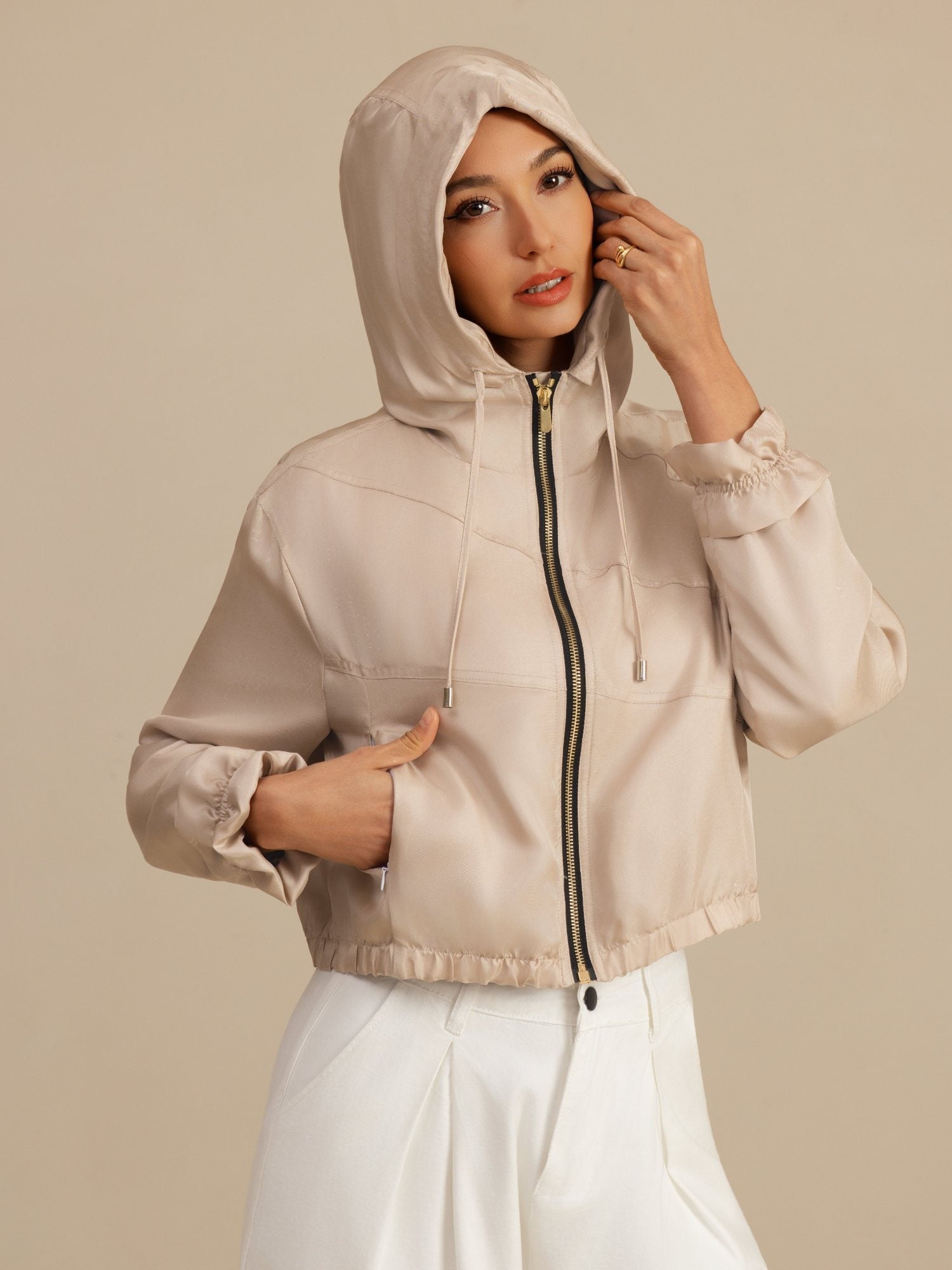 [Tan] SilkSilky-AU 18Momme Silk Satin Surah Long Sleeve High Neck Women's Outerwear 001