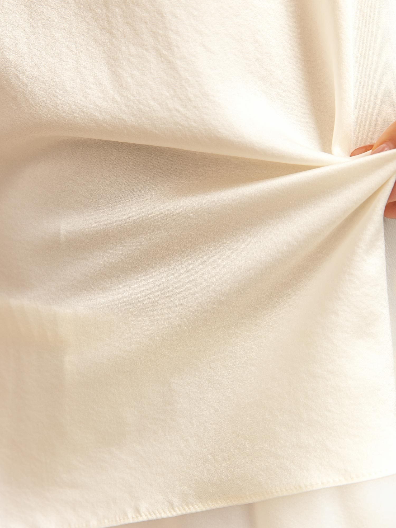 [White] SilkSilky-AU 19Momme Machine-Washable Silk Round Neck Camisole Set 005