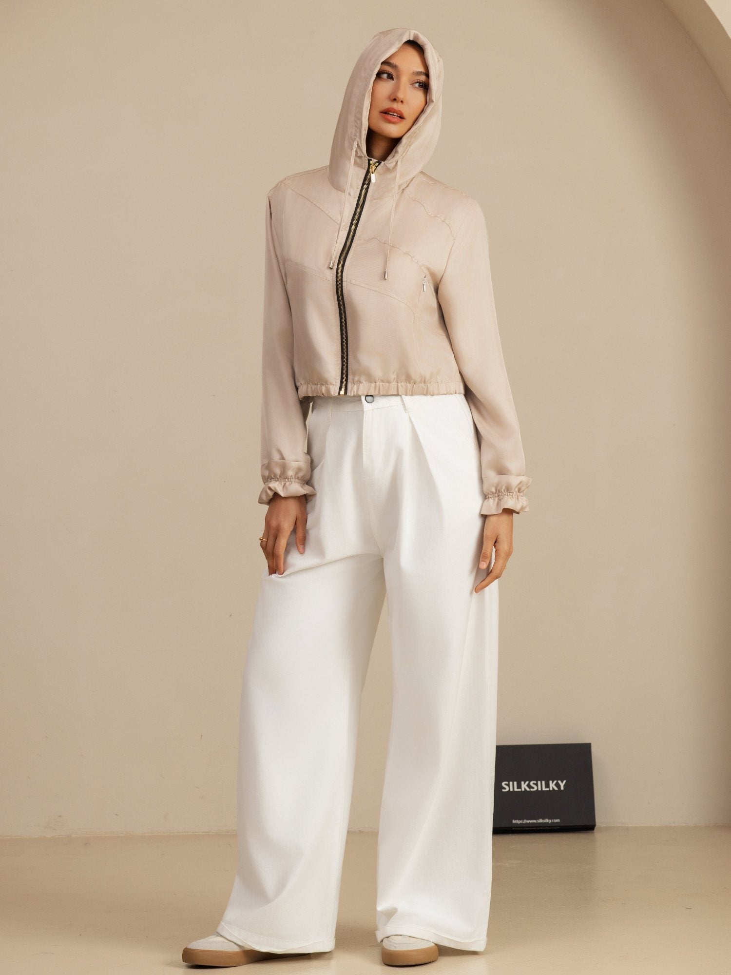 [Tan] SilkSilky-AU 18Momme Silk Satin Surah Long Sleeve High Neck Women's Outerwear 007