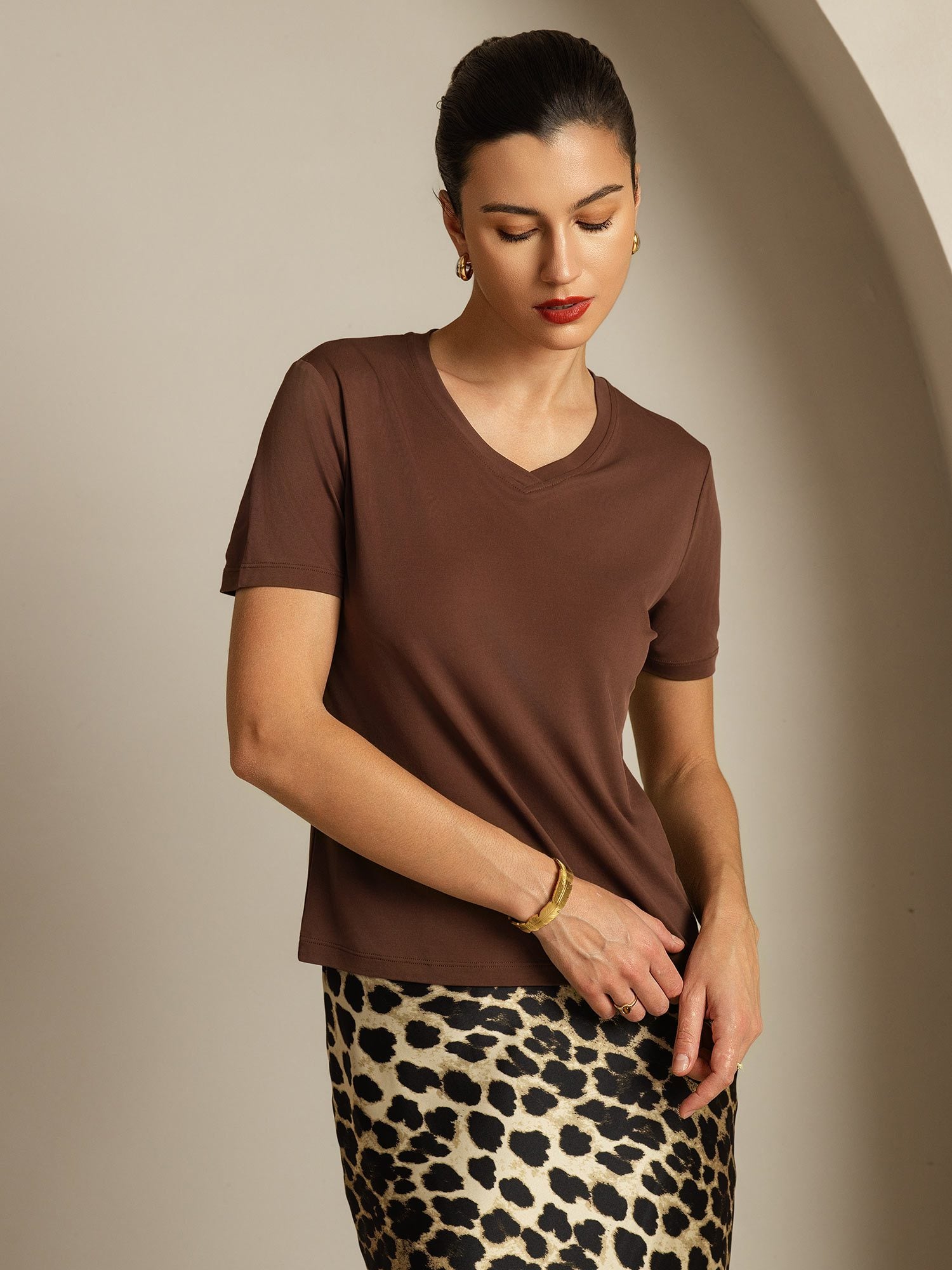 [Coffee] SilkSilky-AU Pure Silk V Neck Women's T-Shirt 006