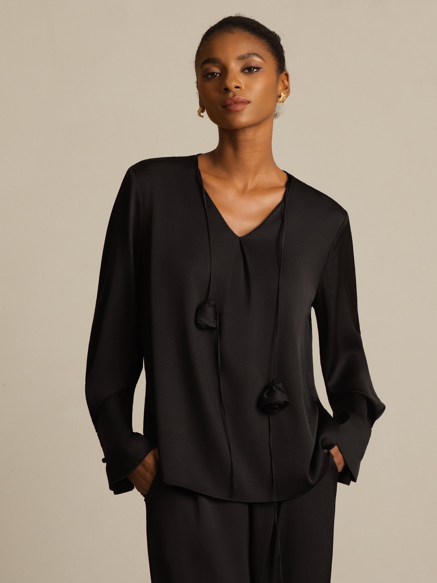 [Black] SilkSilky-AU 19Momme Stretch Silk Double Georgette Long Sleeve V Neck Blouse 001