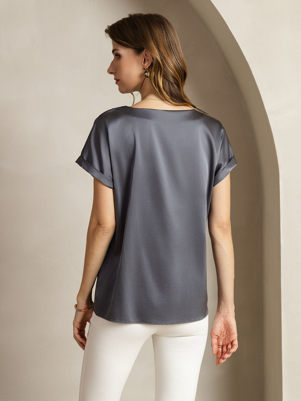 [Dark Gray] SilkSilky-AU 19Momme Silk Short Sleeve Round Neck Women's T-Shirt 002