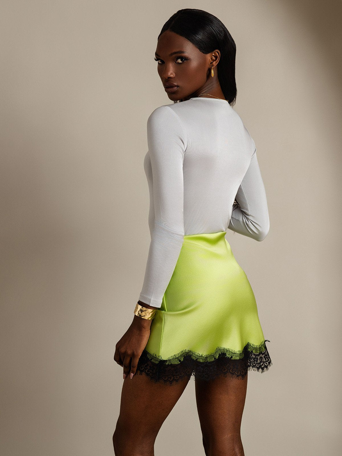 [Light Gray] SilkSilky-AU Silk Round Neck Women's T-Shirt 002,