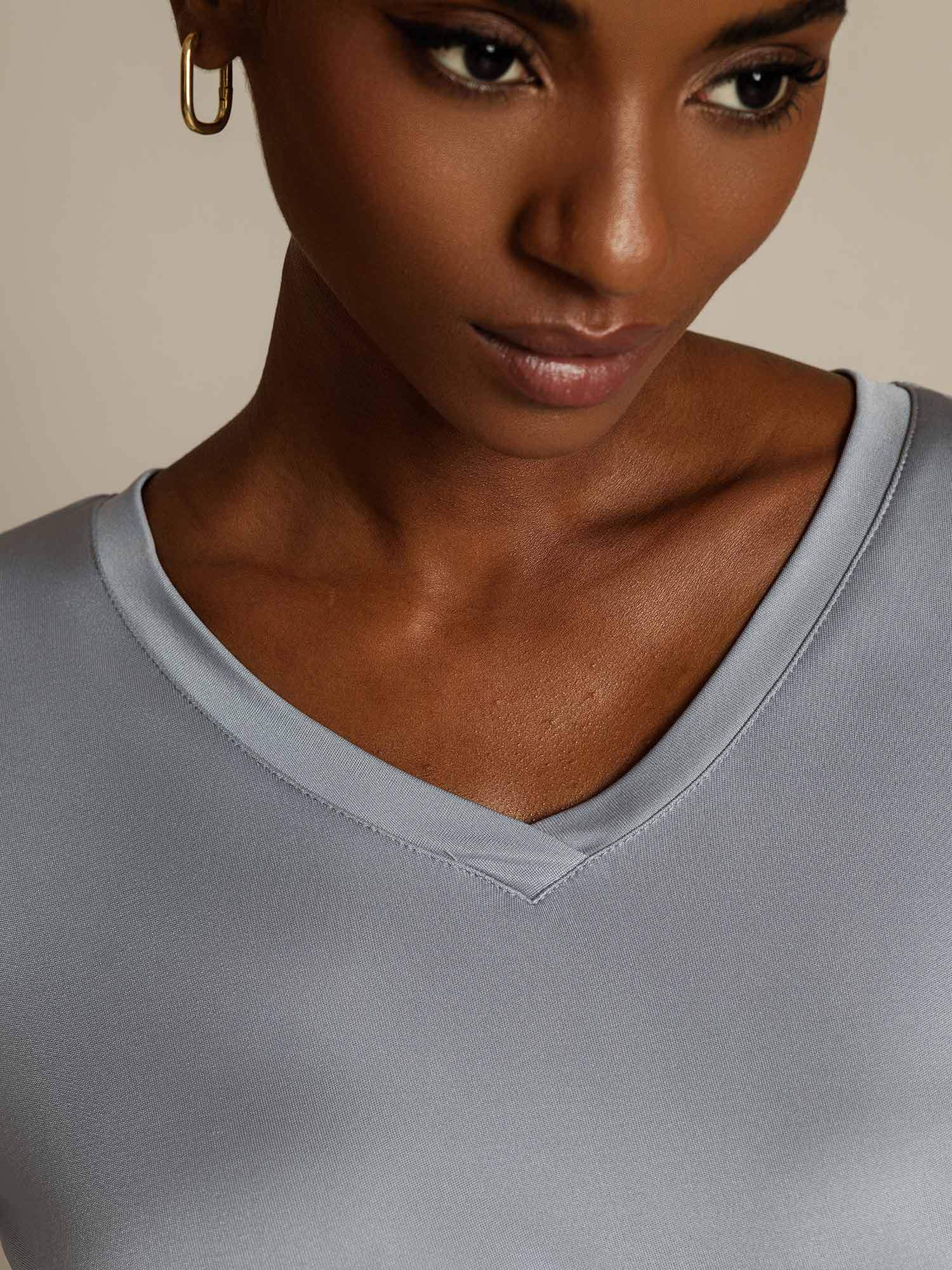 [LightGray] SilkSilky-AU Pure Silk V Neck Women's T-Shirt 004