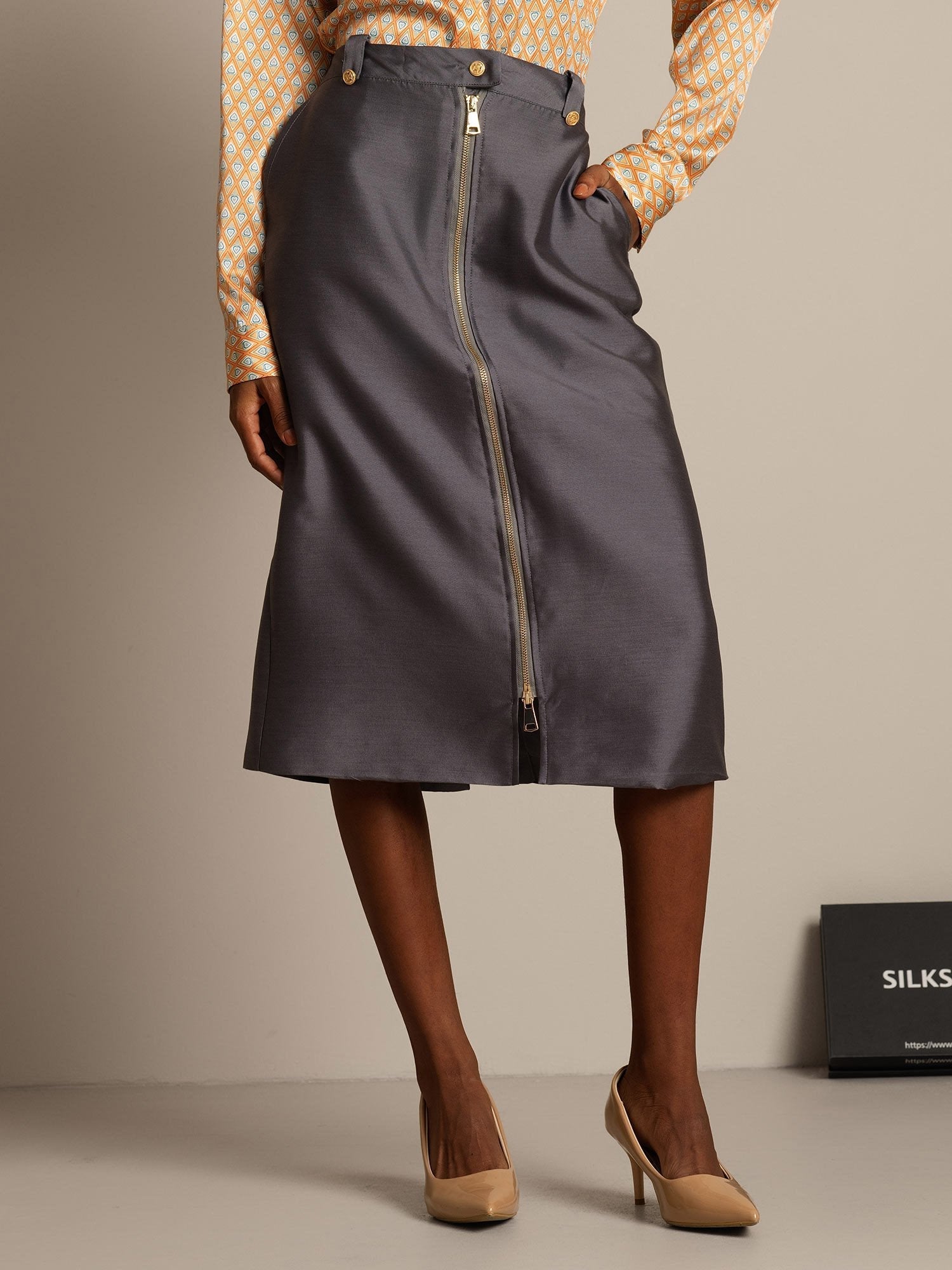 [Gray] SilkSilky-AU 32Momme Wool Split Skirt 003,