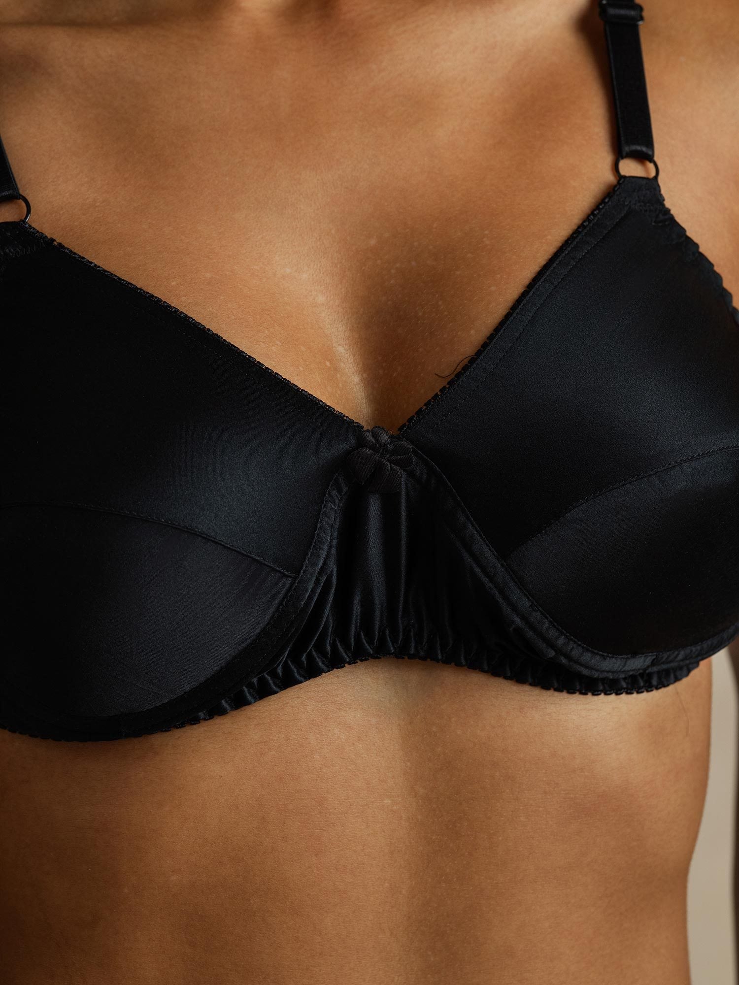 [Black] SilkSilky-AU Pure Silk Bra 004,