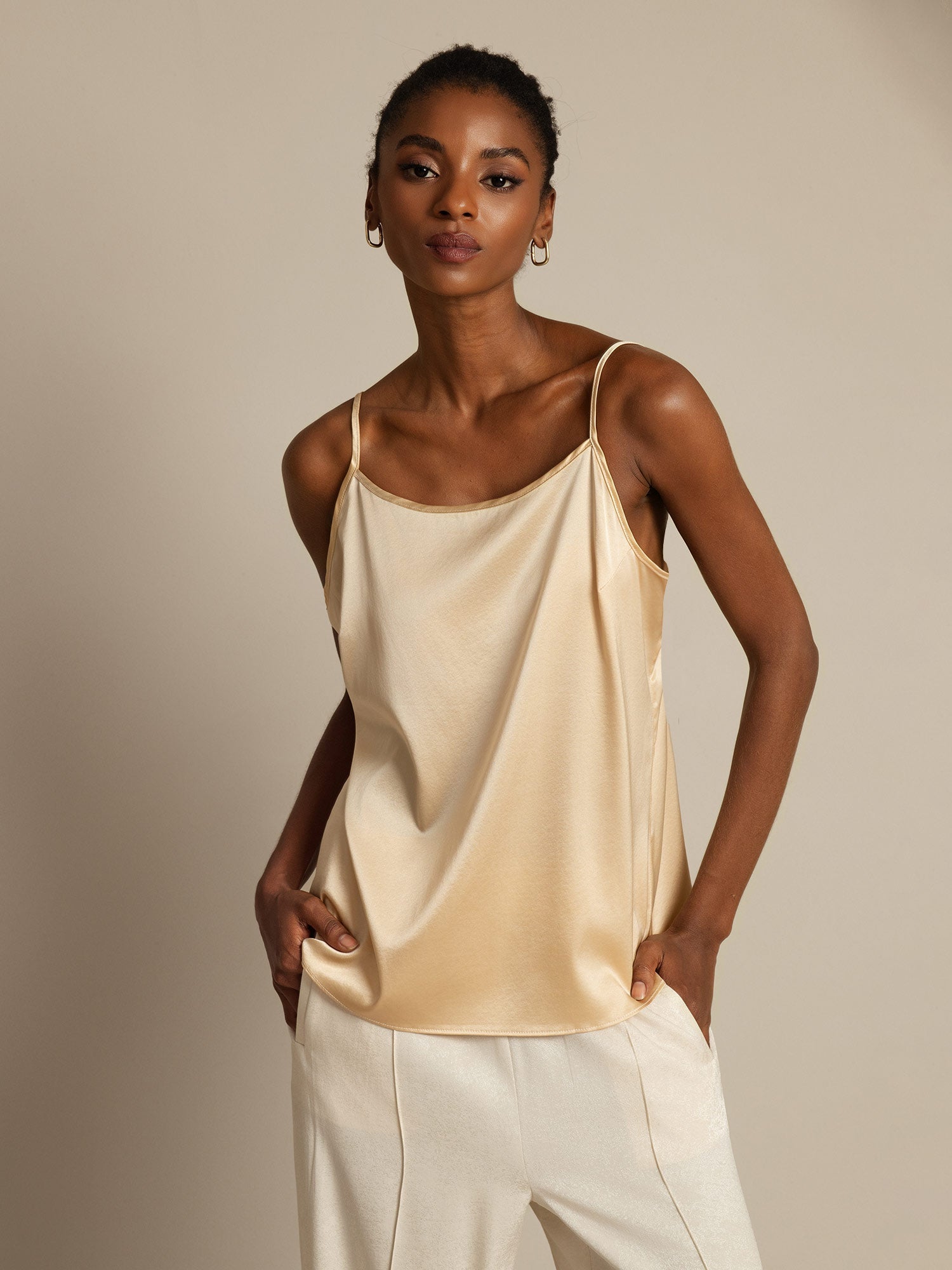 [Champagne] SilkSilky-AU 19Momme Silk Spaghetti Strap Round Neck Camisole 005