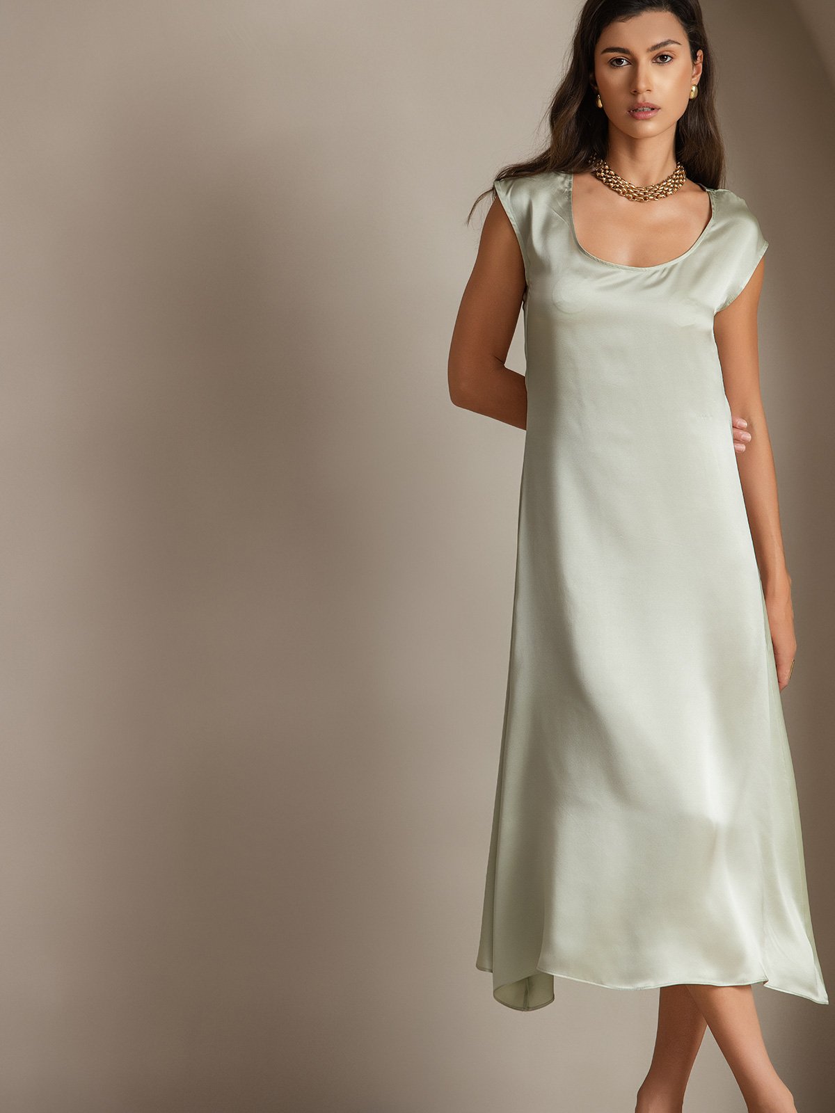 [Light Green] SilkSilky-AU 19Momme Silk Sleeveless Round Neck Dress 003