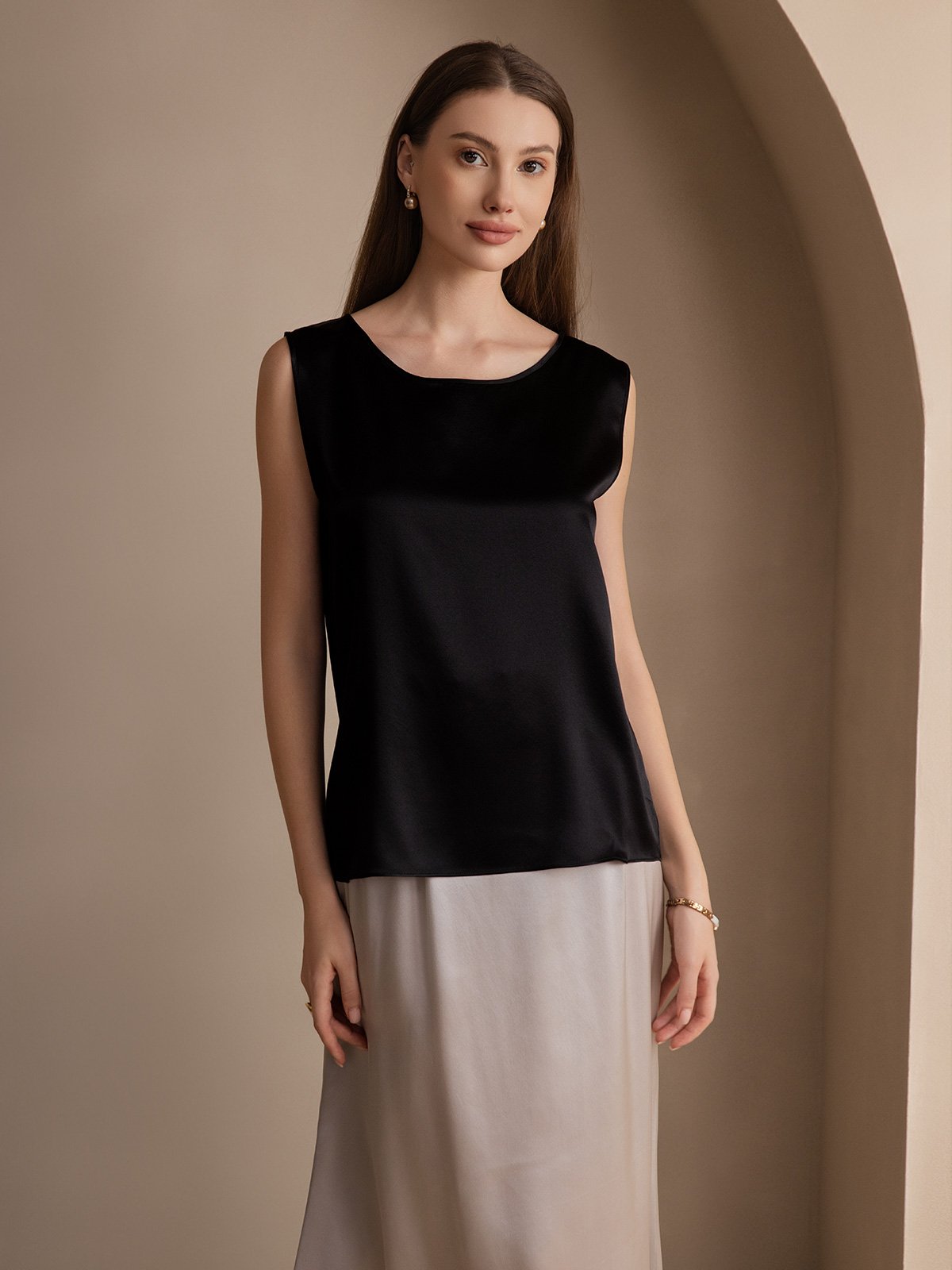 [Black] SilkSilky-AU 19Momme Silk Round Neck Camisole 001