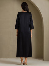 [Black] SilkSilky-AU 3/4 Sleeve Round Neck Dress 002