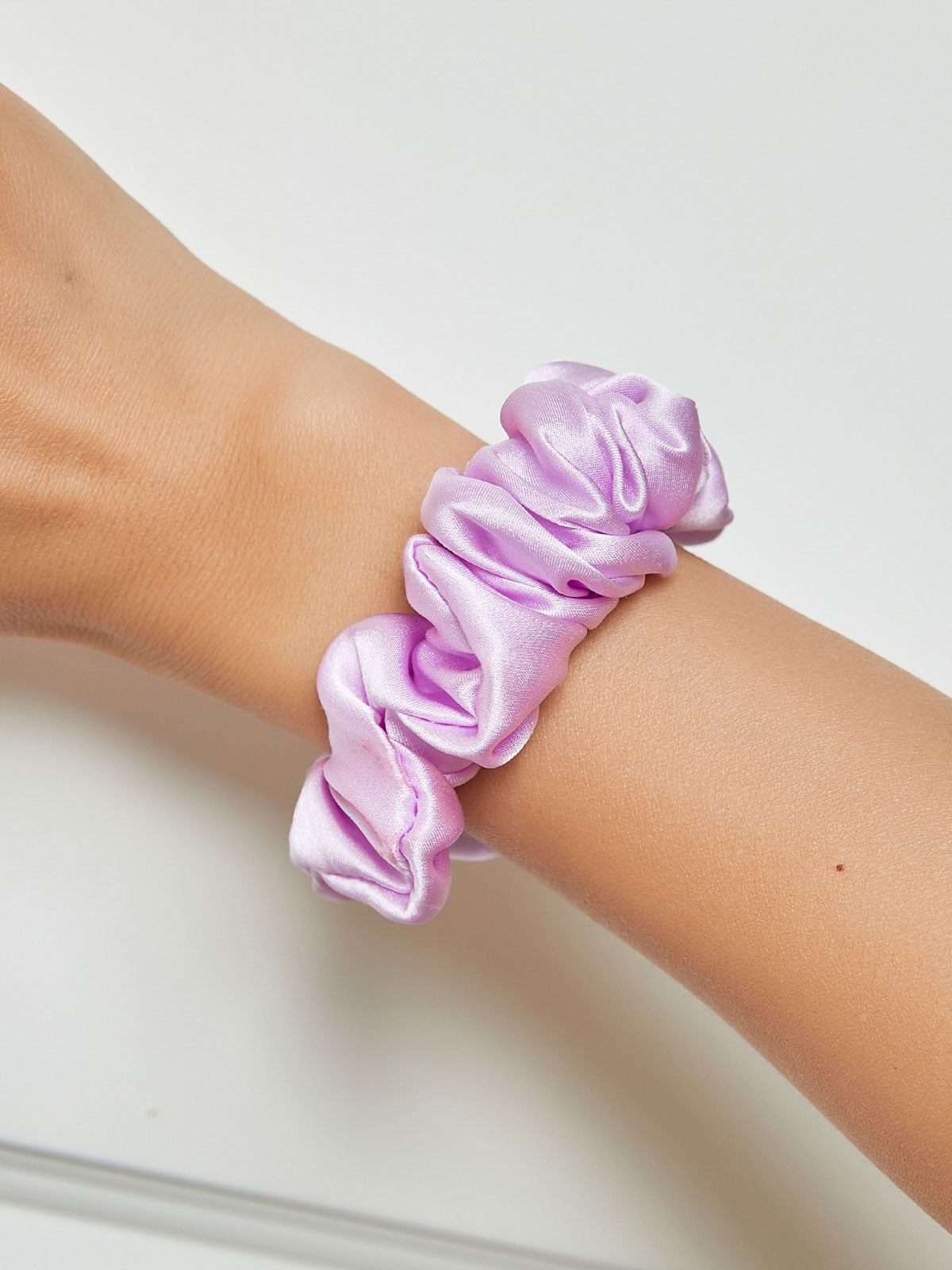 [Lavender] SilkSilky-AU 19Momme Pure Silk Scrunchie 001