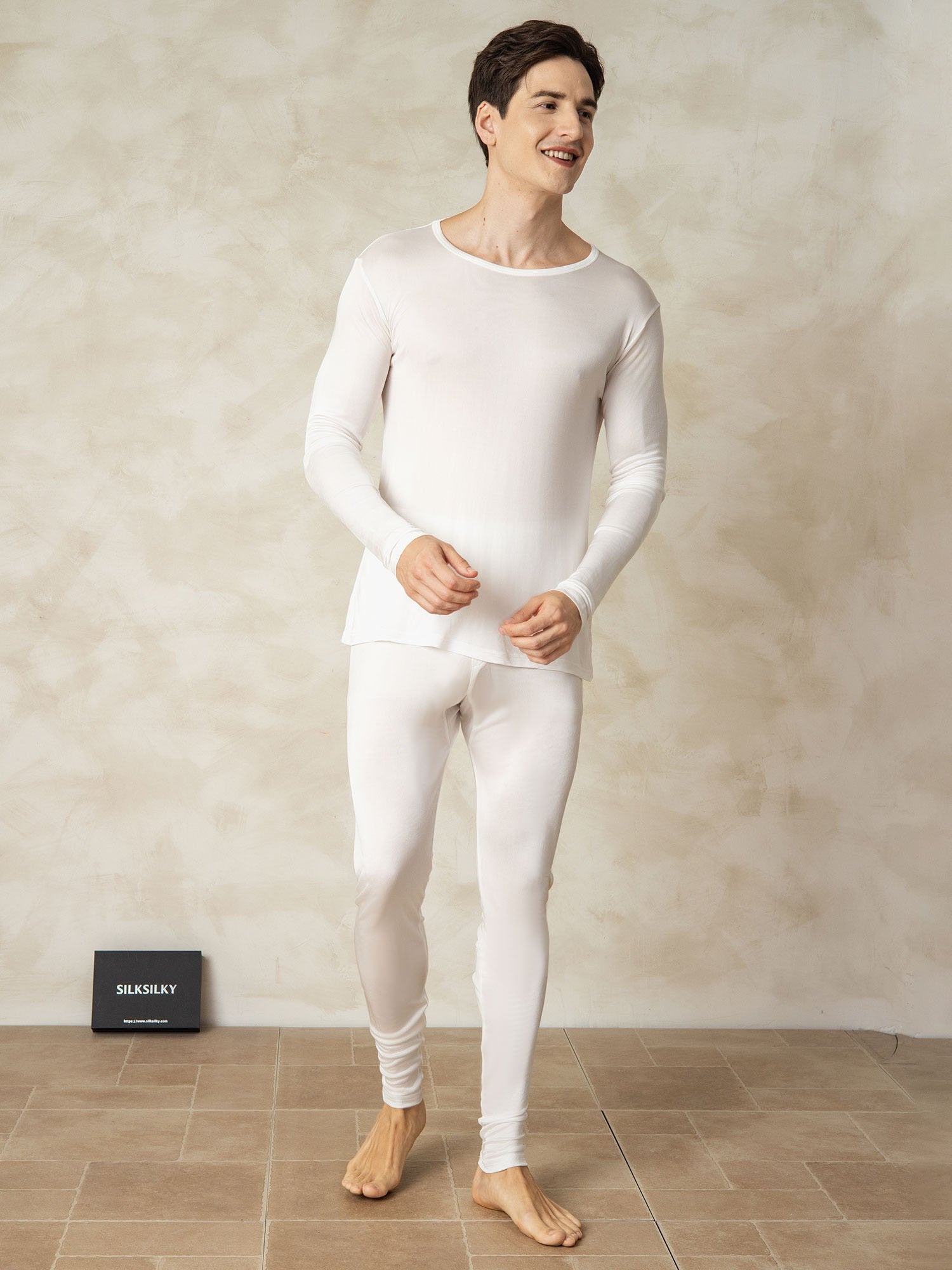 [White] SilkSilky-AU Silk Knitted Round Neck Men's Pyjamas 002