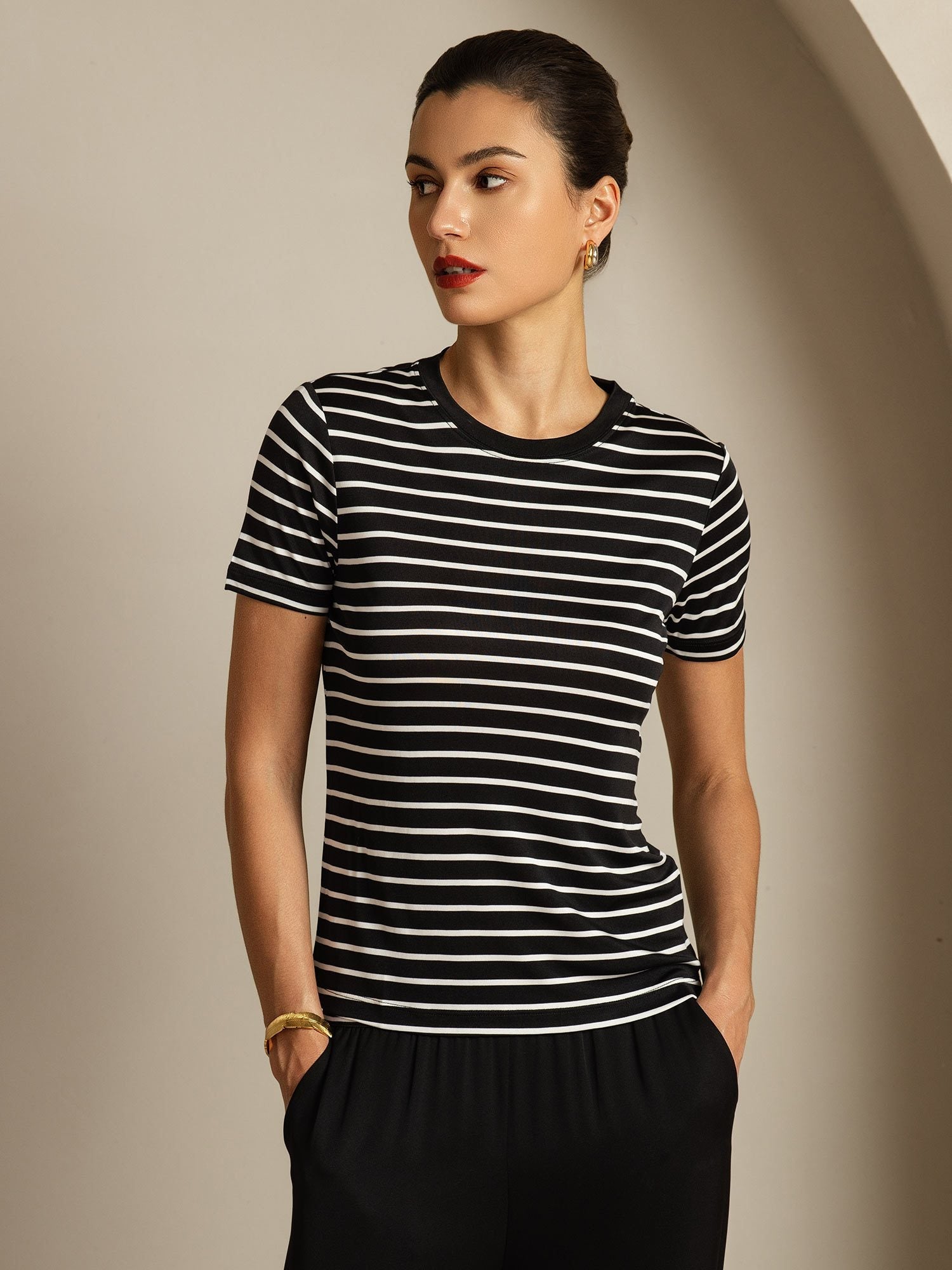 [BlackStripe] SilkSilky-AU Pure Silk Round Neck Women's T-Shirt 001