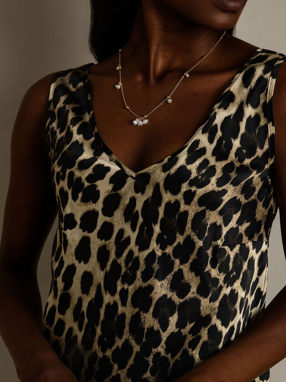 SilkSilky-AU 19Momme Silk V Neck Camisole Leopard 008