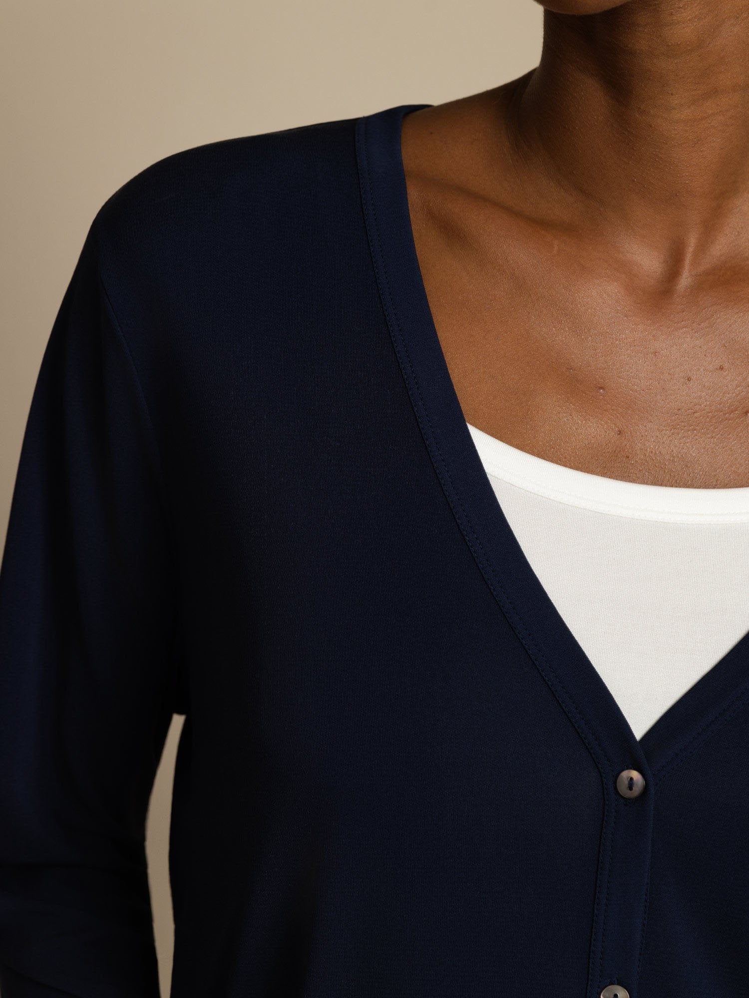 [DarkBlue] SilkSilky-AU 19Momme 100% High-Twist Silk Jersey Long Sleeve V Neck Women's Cardigan 007