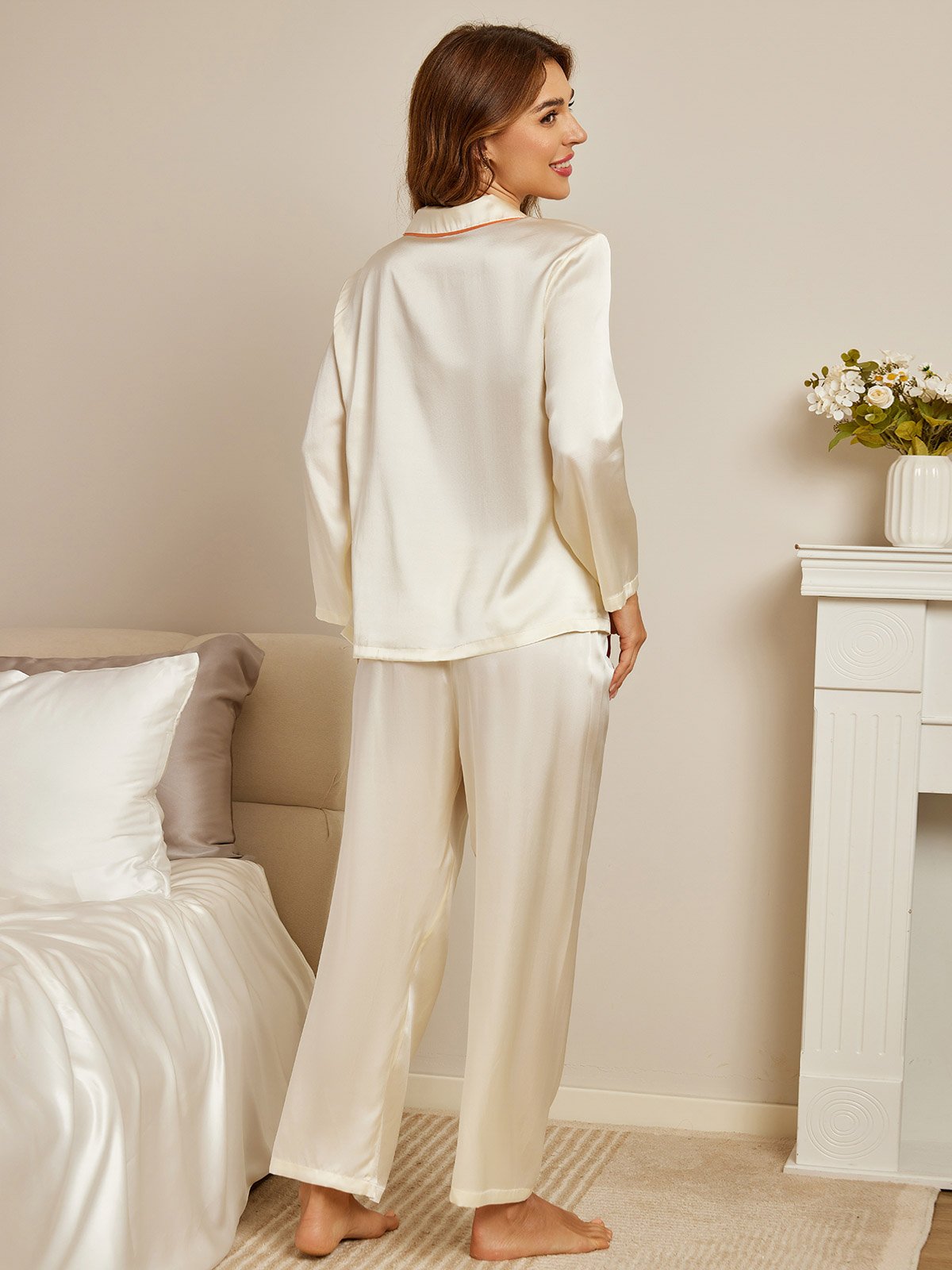 SilkSilky AU Pure Silk Long Sleeve Collar Women's Pyjamas White 002