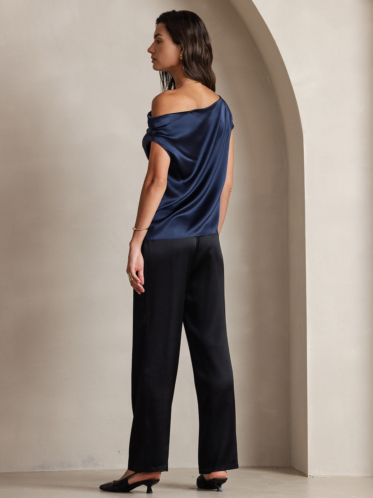 SilkSilky-AU 19Momme Silk Sleeveless One Shoulder Women's T-Shirt DarkBlue 002