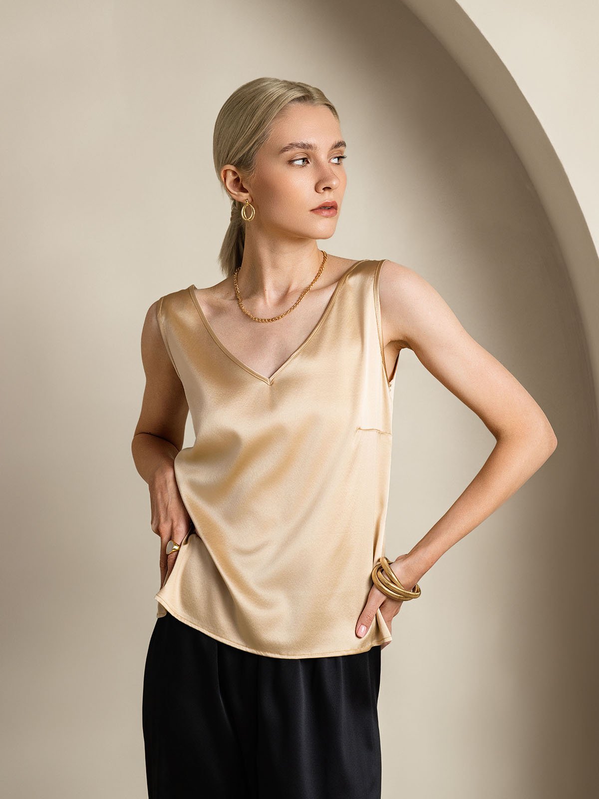 SilkSilky-AU 19Momme Silk V Neck Camisole Champagne 001