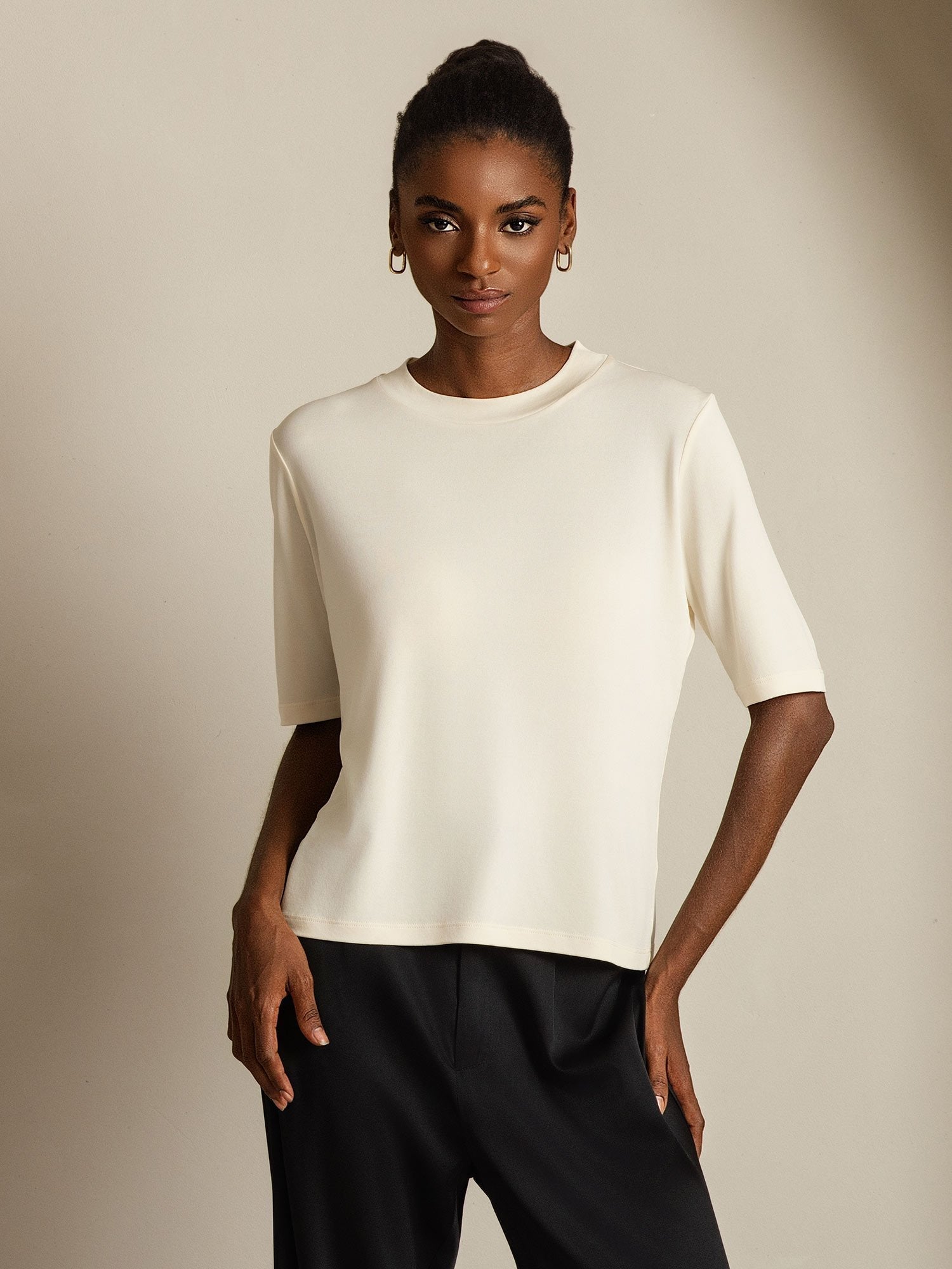[Beige] SilkSilky-AU Pure Silk Round Neck Women's T-Shirt 006