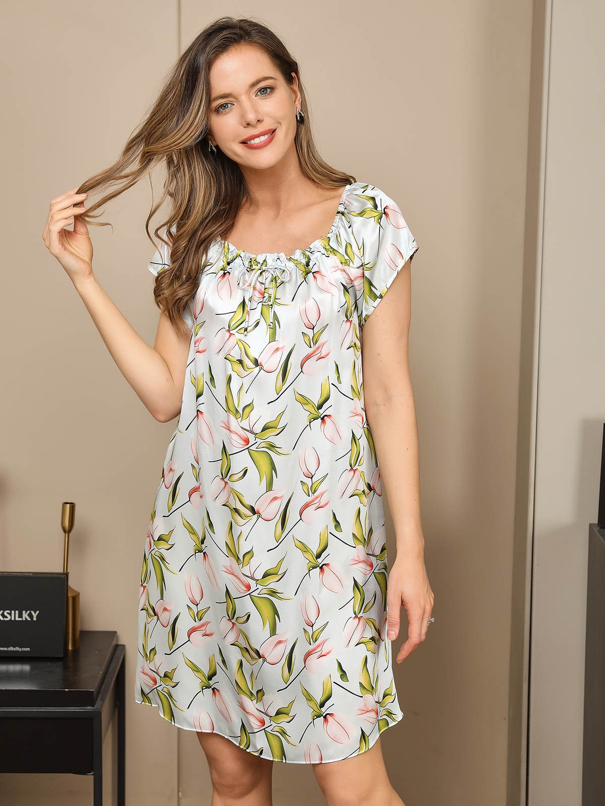 Pure Silk Floral Pattern Nightgown