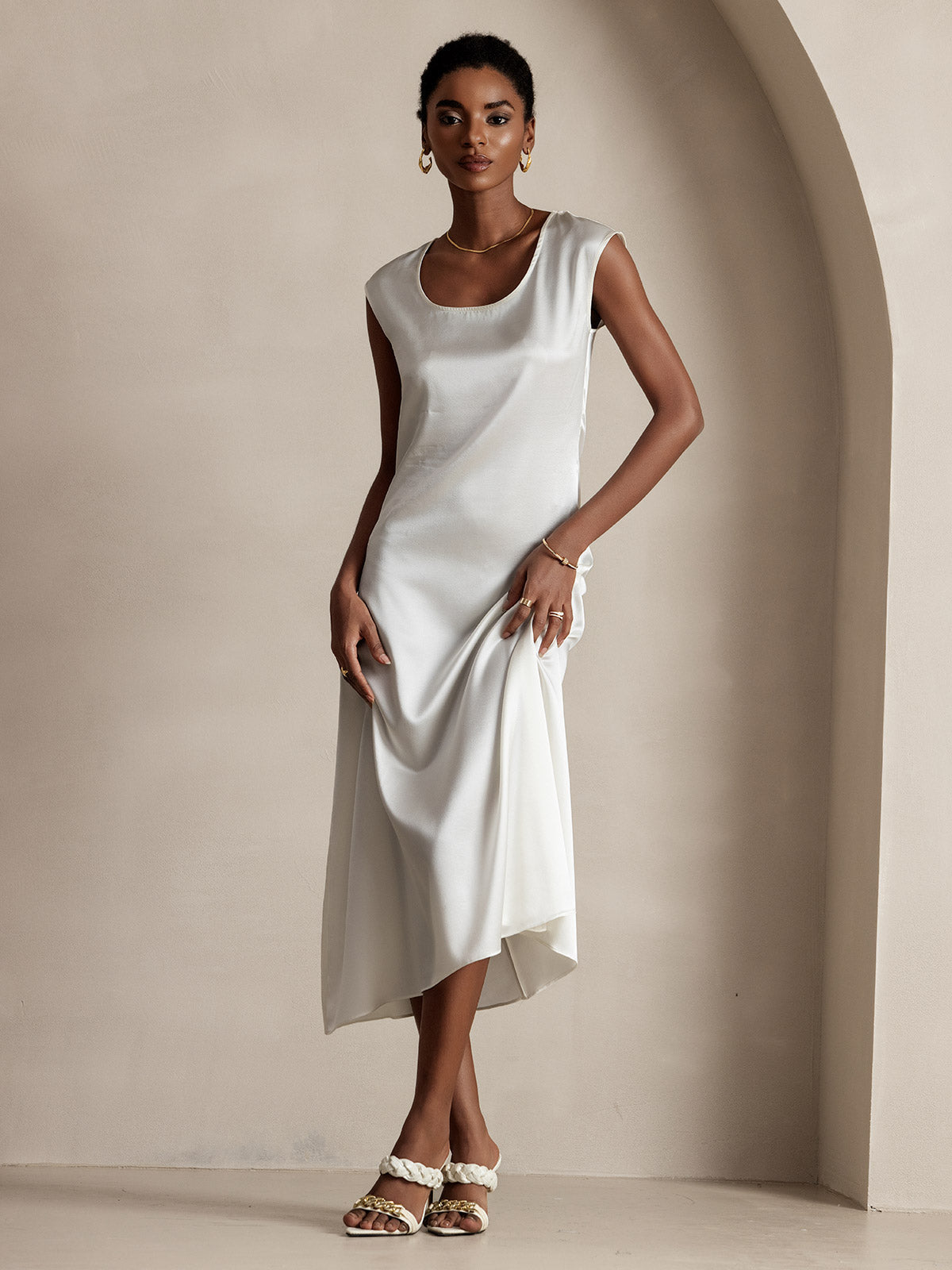 SilkSilky-AU 19Momme Silk Sleeveless Round Neck Dress White 003