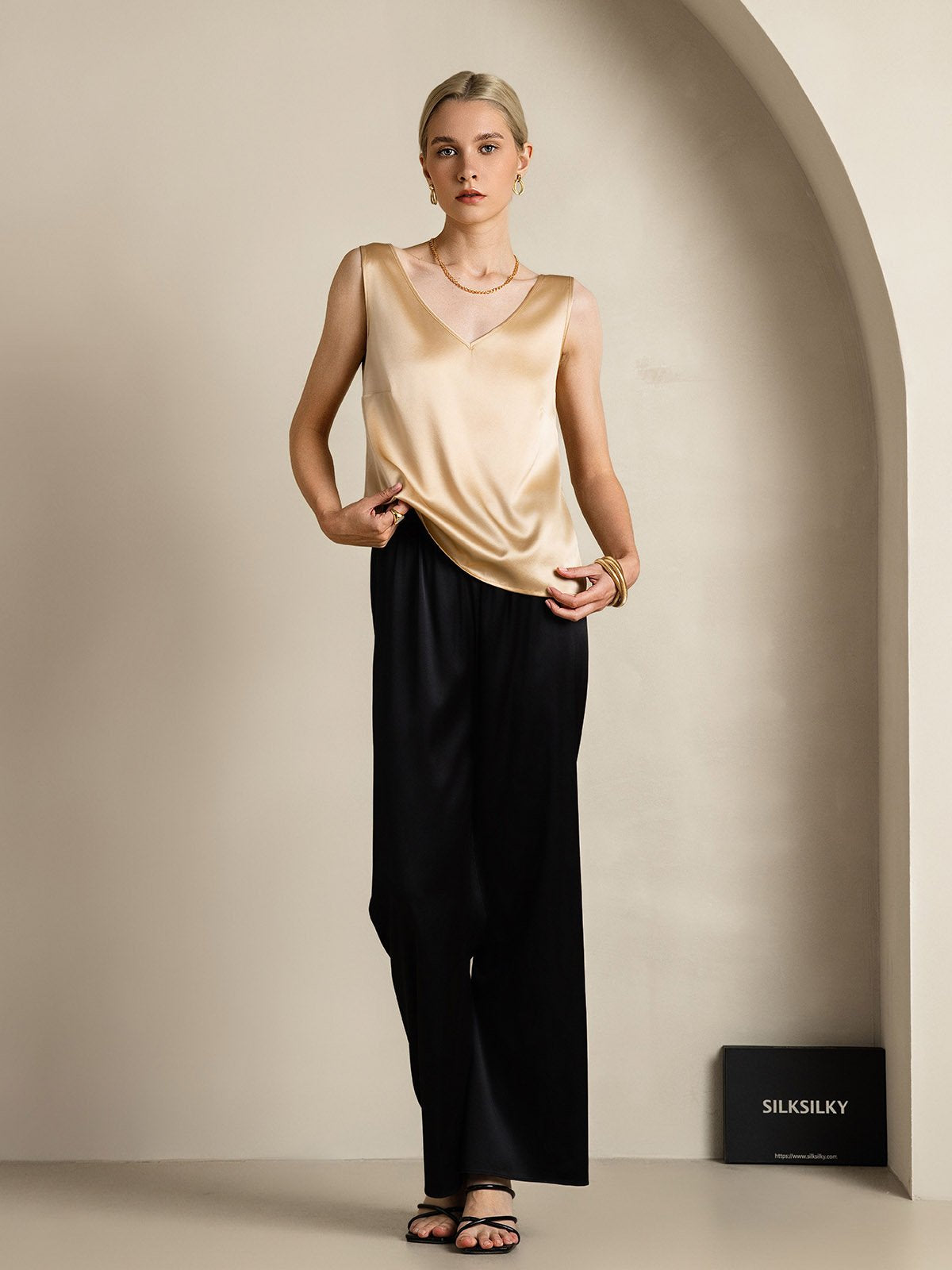 [Champagne] SilkSilky-AU 19Momme Silk V Neck Camisole 006