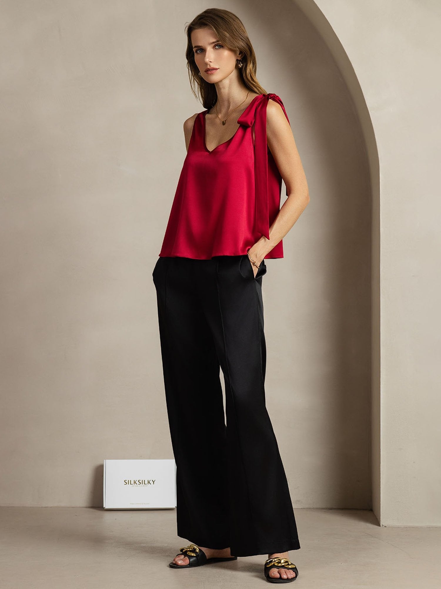 [Wine] SilkSilky-AU 19Momme Silk V Neck Women's T-Shirt 003