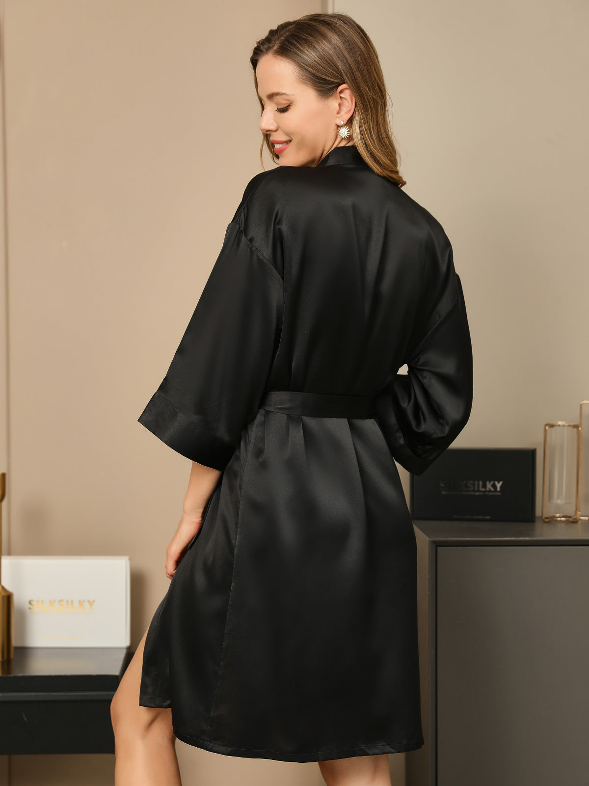 [Black] SilkSilky-AU Pure Silk Half Sleeve Wrap Women's Dressing Gown 002
