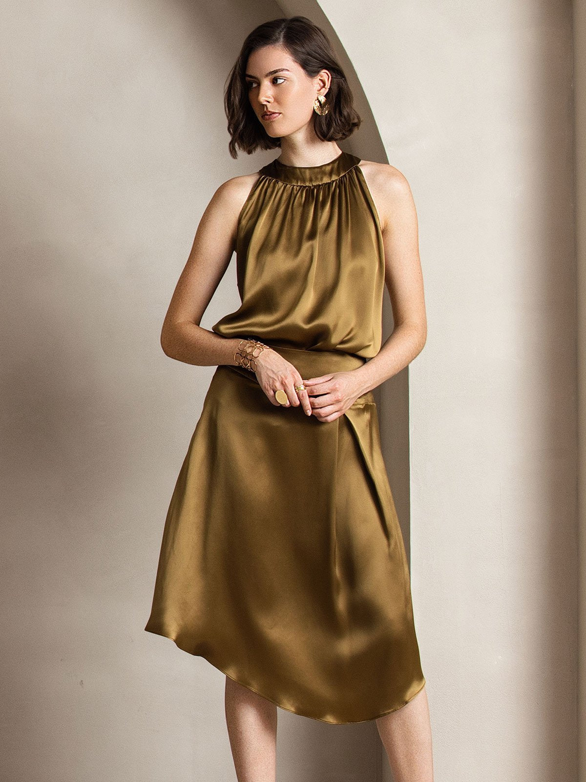 [Brown] SilkSilky-AU 19Momme Silk Sleeveless Halter Neck Women's T-Shirt 007