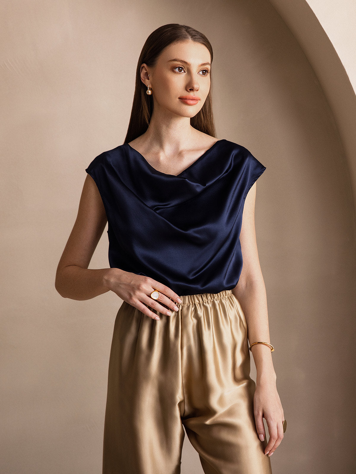 [Dark Blue] SilkSilky-AU 19Momme Silk Cowl Neck Women's T-Shirt 004