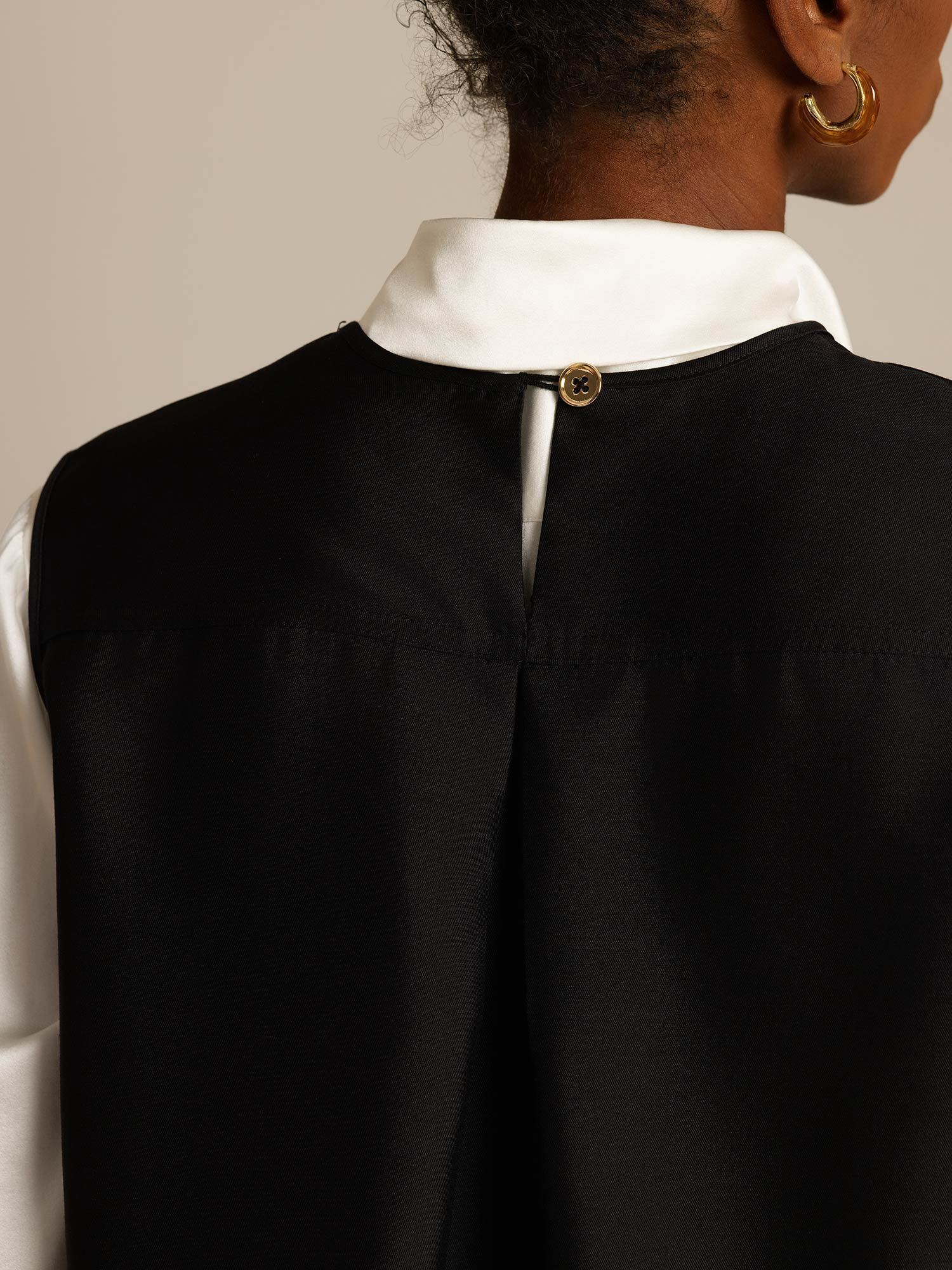 [Black] SilkSilky-AU 32Momme Wool Womens Vest 005,