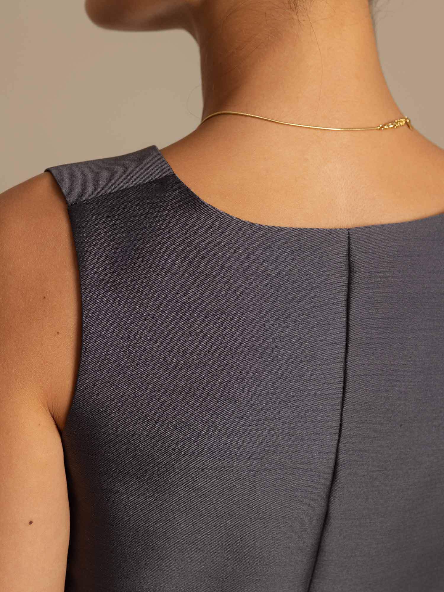 [Gray] SilkSilky-AU 32Momme Wool V Neck Women's Vest 004,