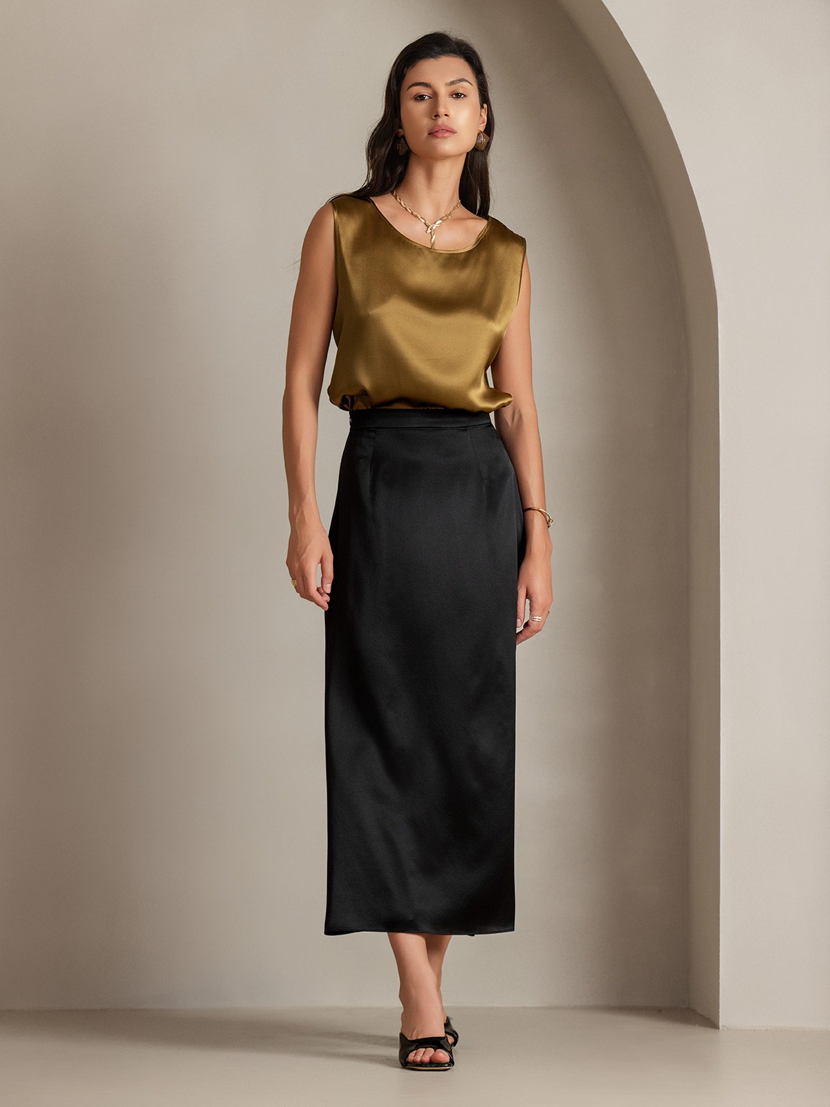 [Brown] SilkSilky-AU 19Momme Silk Round Neck Camisole 007