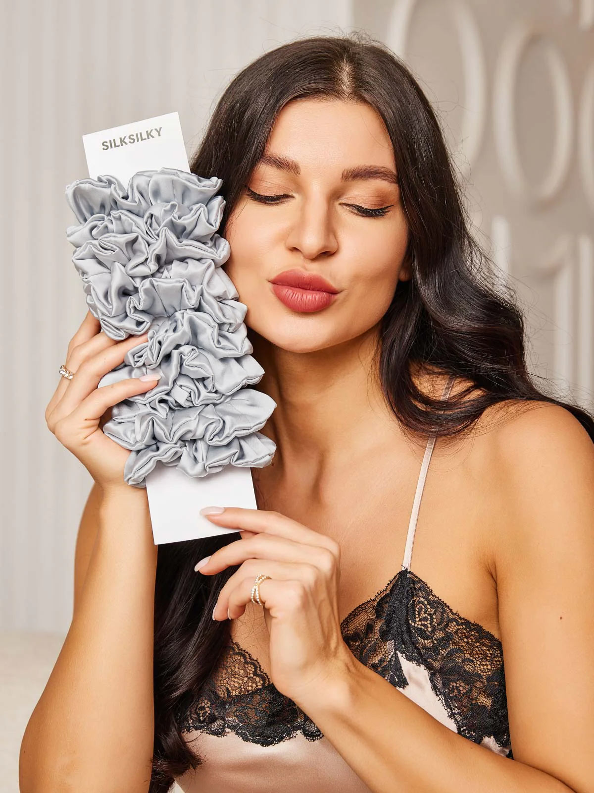 [Light Gray] SilkSilky-AU 19Momme Pure Silk Scrunchie 002