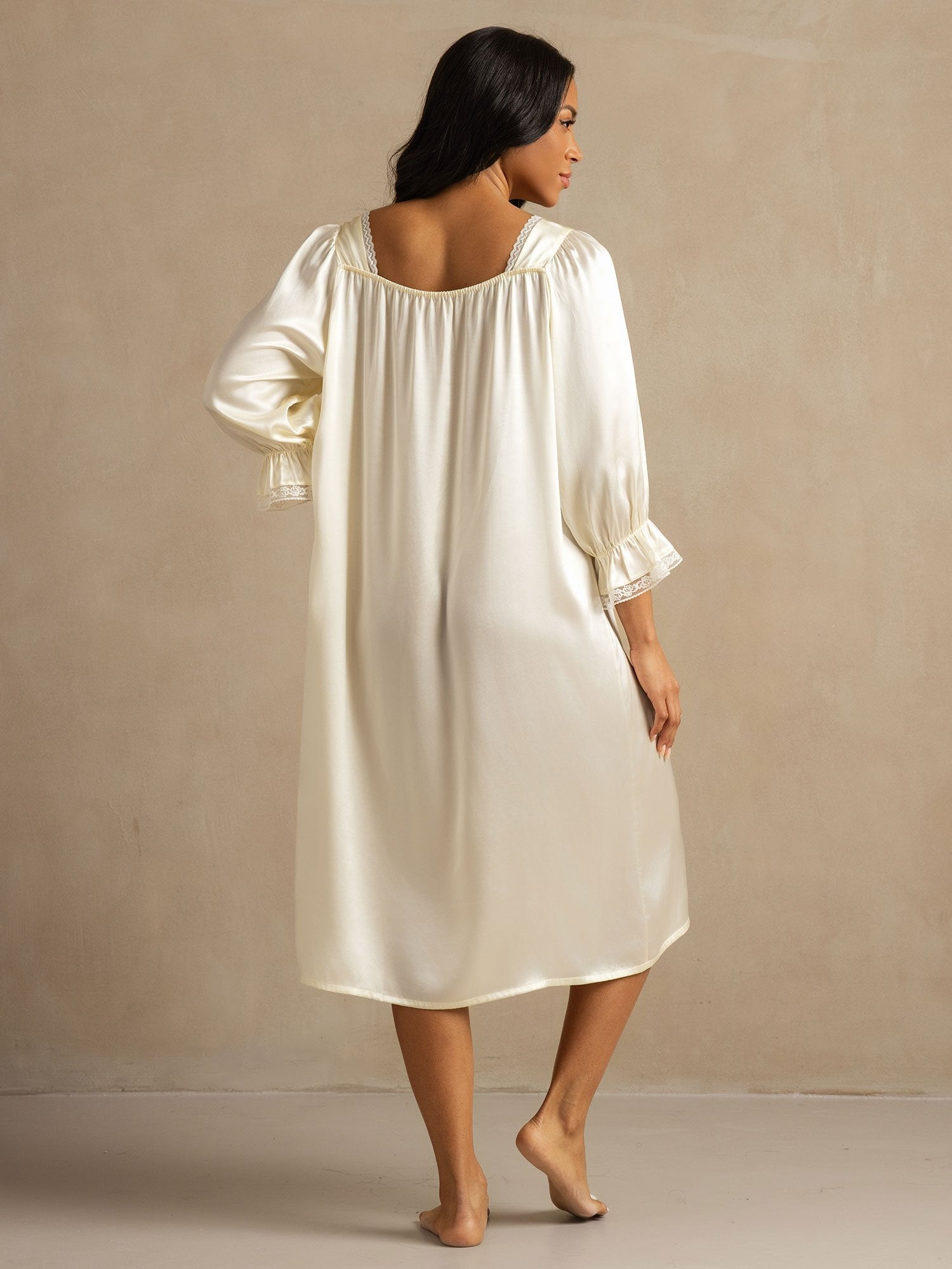 [White] SilkSilky-AU Pure Silk Square Neck Nightgown 002