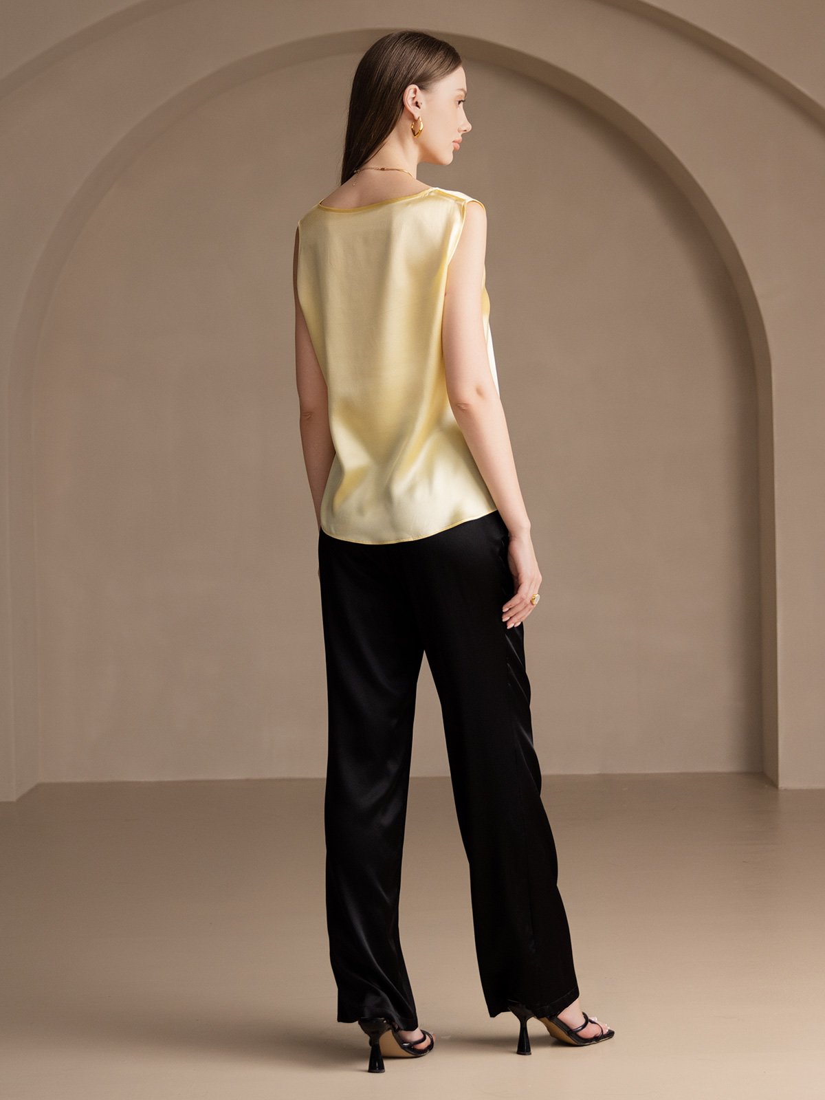 [Light Yellow] SilkSilky-AU 19Momme Silk Round Neck Camisole 002