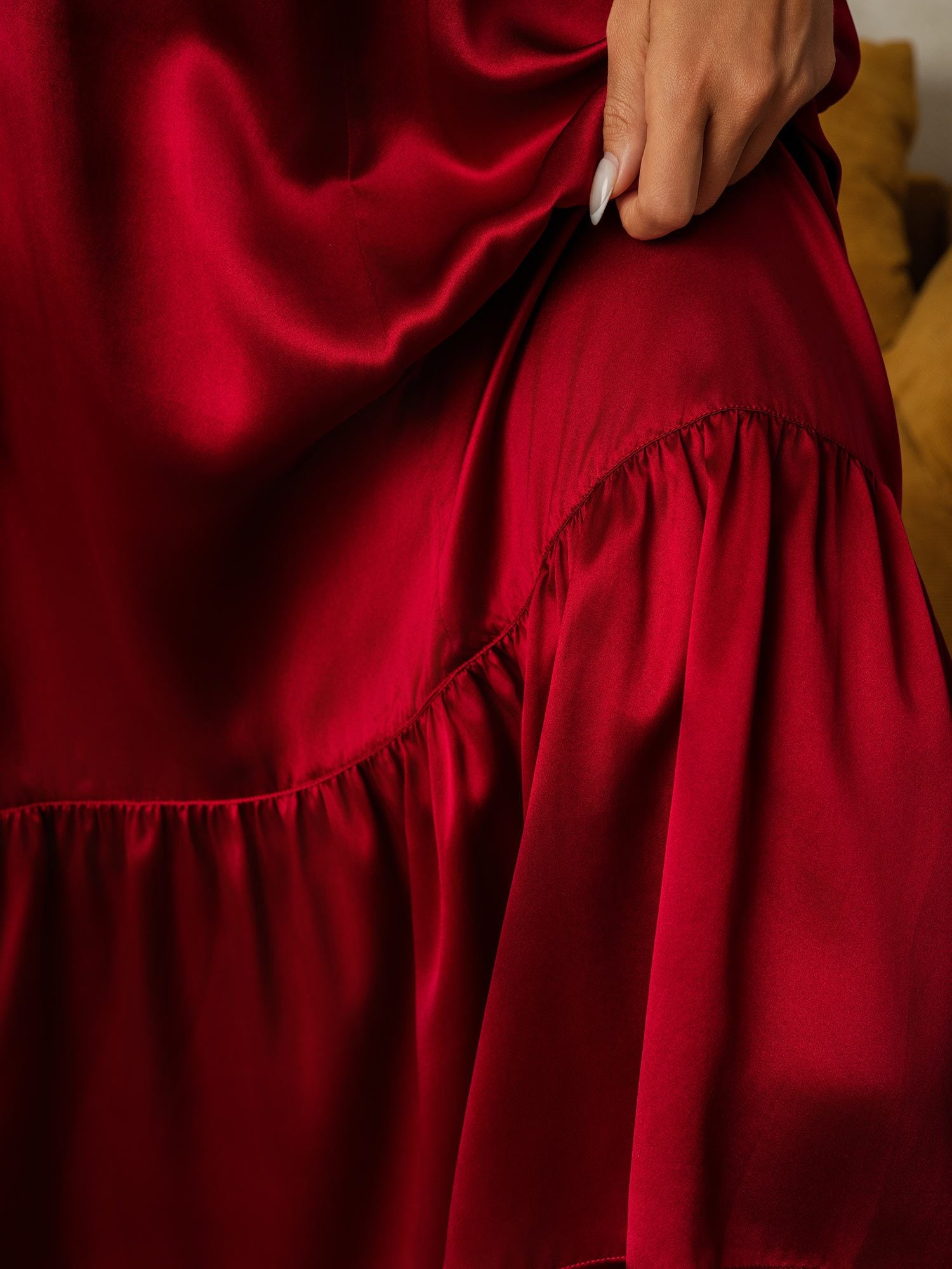 [Wine] SilkSilky-AU Pure Silk Keyhole Neck Nightgown 006