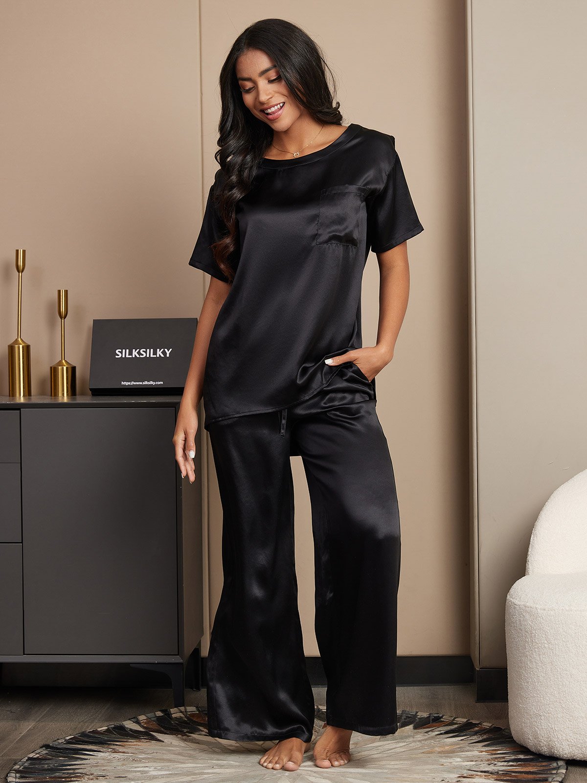 SilkSilky AU Pure Silk Short Sleeve Womens Pajamas Black 001