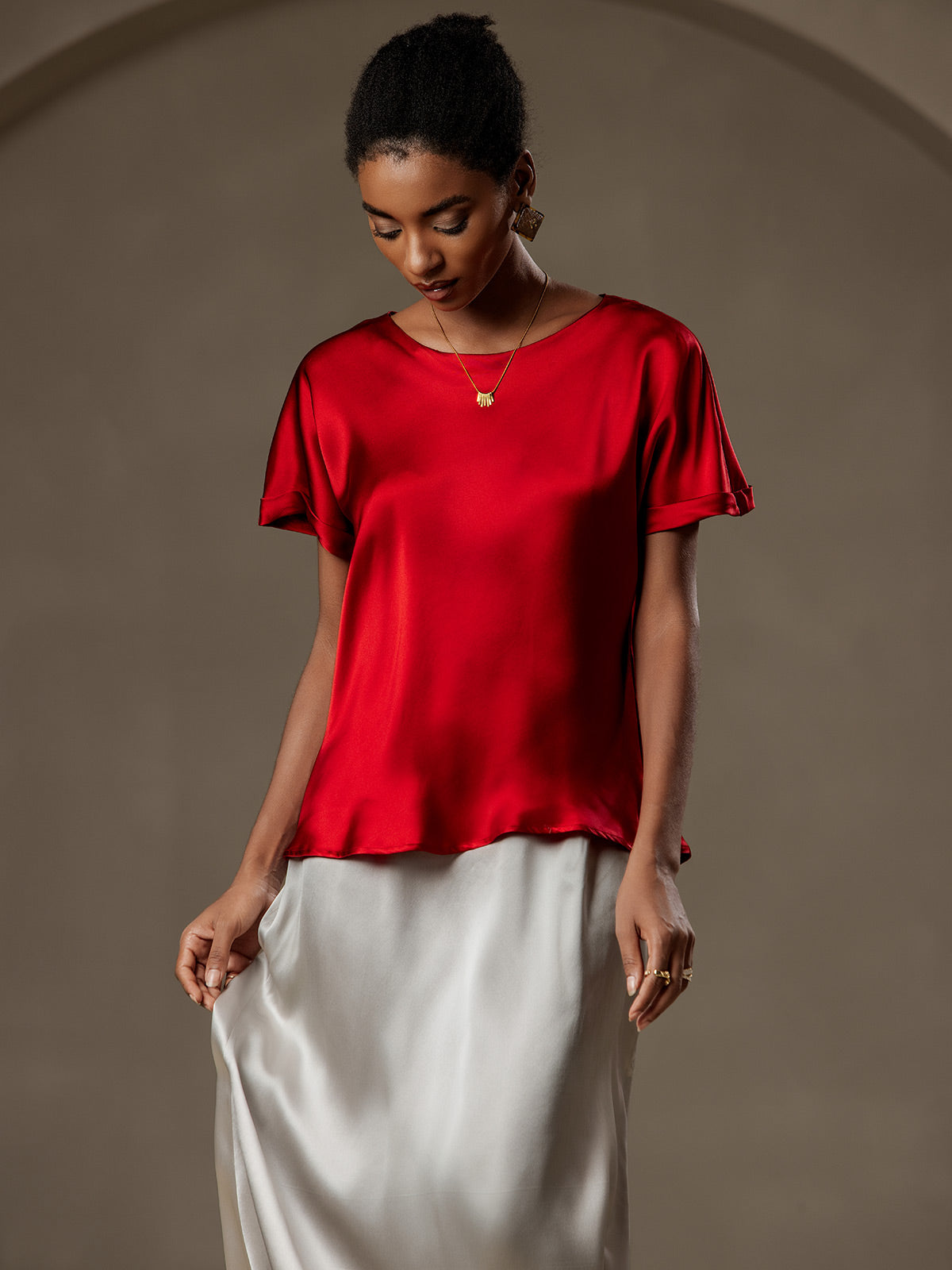 [Wine] SilkSilky-AU 19Momme Silk Short Sleeve Round Neck Women's T-Shirt 004