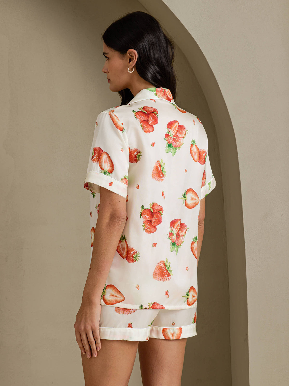 [White Strawberry] SilkSilky-AU Short Sleeve Notch Collar Women's Pyjamas 002